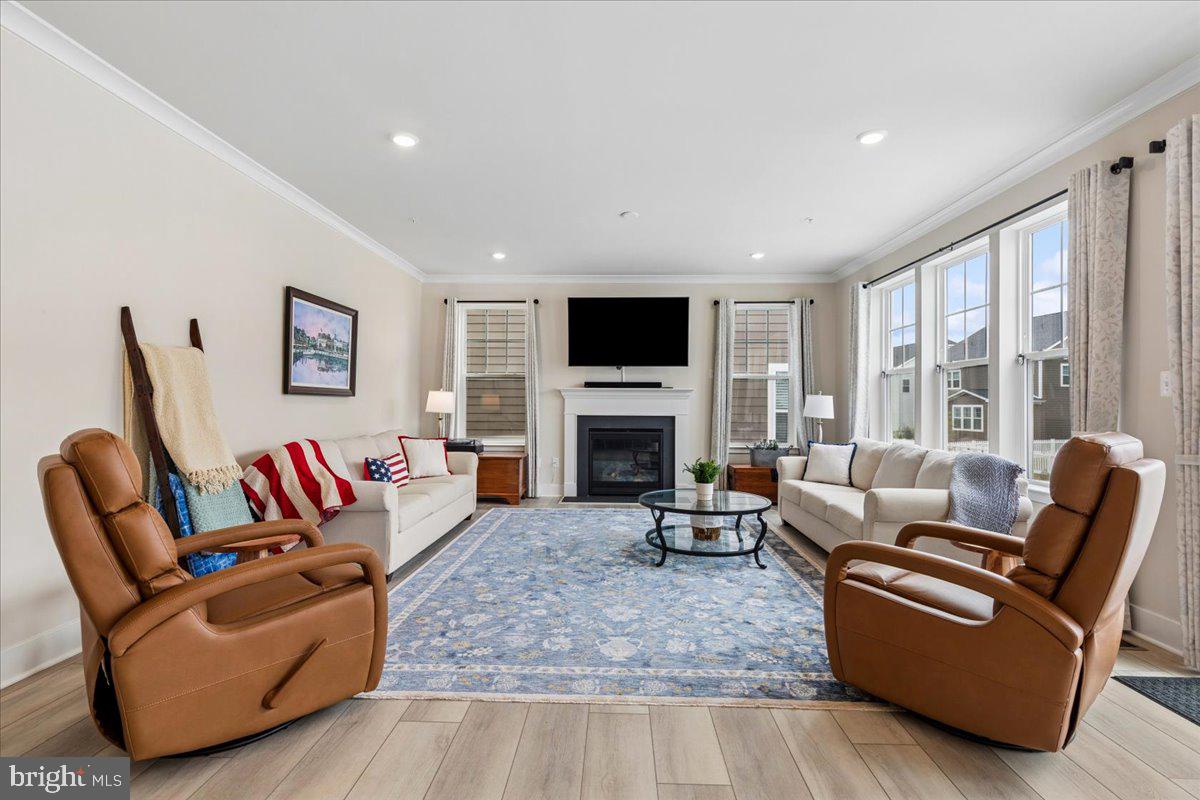 PARKSIDE PRESERVE - Residential
