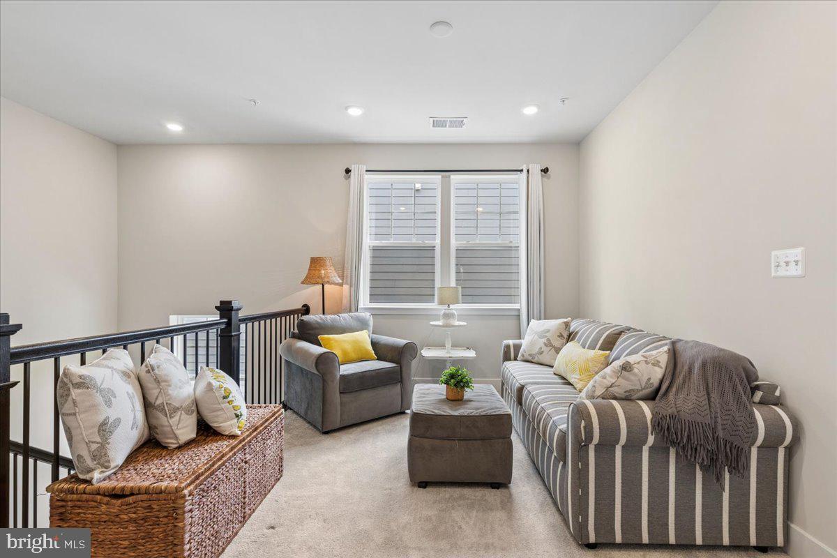 PARKSIDE PRESERVE - Residential