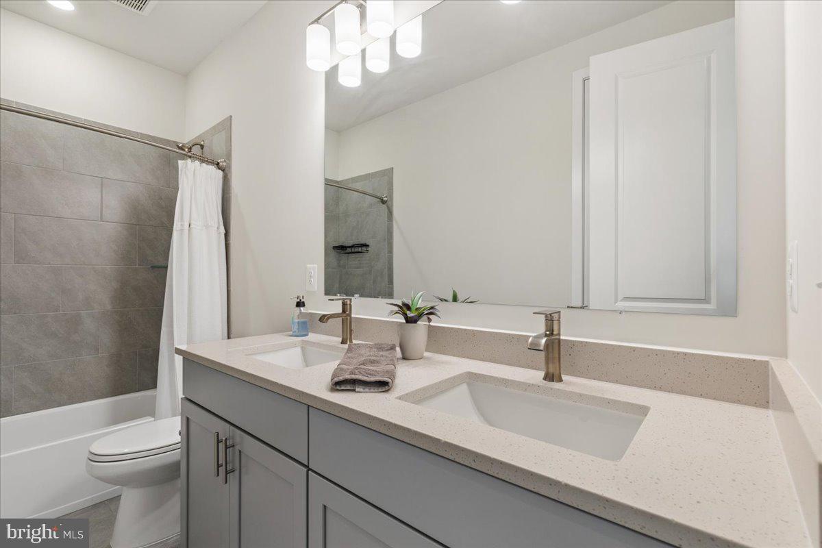 PARKSIDE PRESERVE - Residential