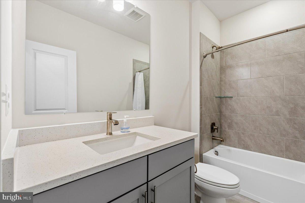 PARKSIDE PRESERVE - Residential