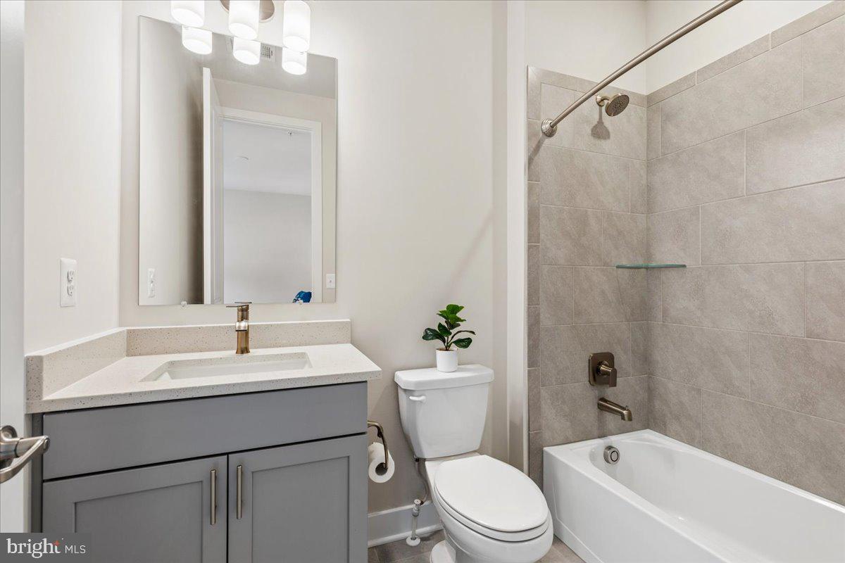 PARKSIDE PRESERVE - Residential