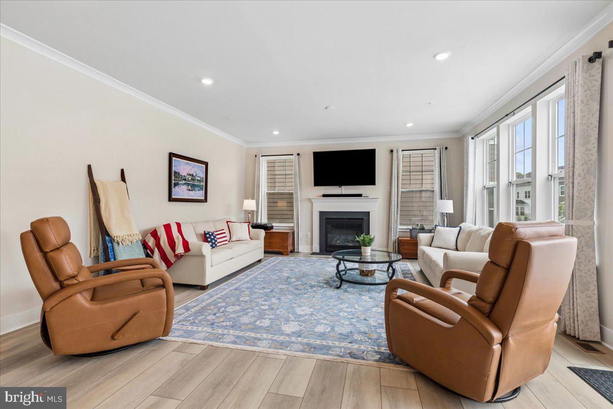 PARKSIDE PRESERVE - Residential