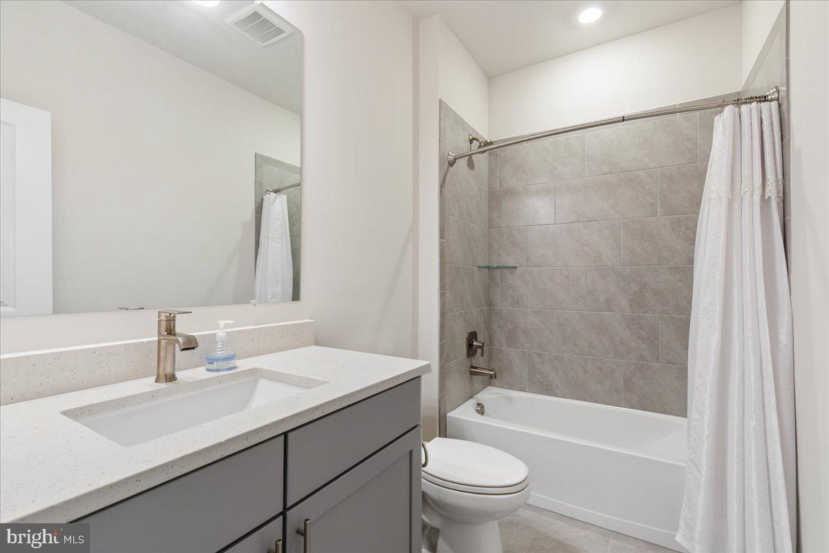 PARKSIDE PRESERVE - Residential