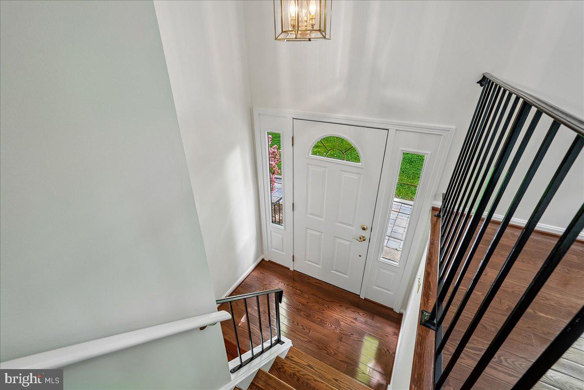 RESTON - Residential