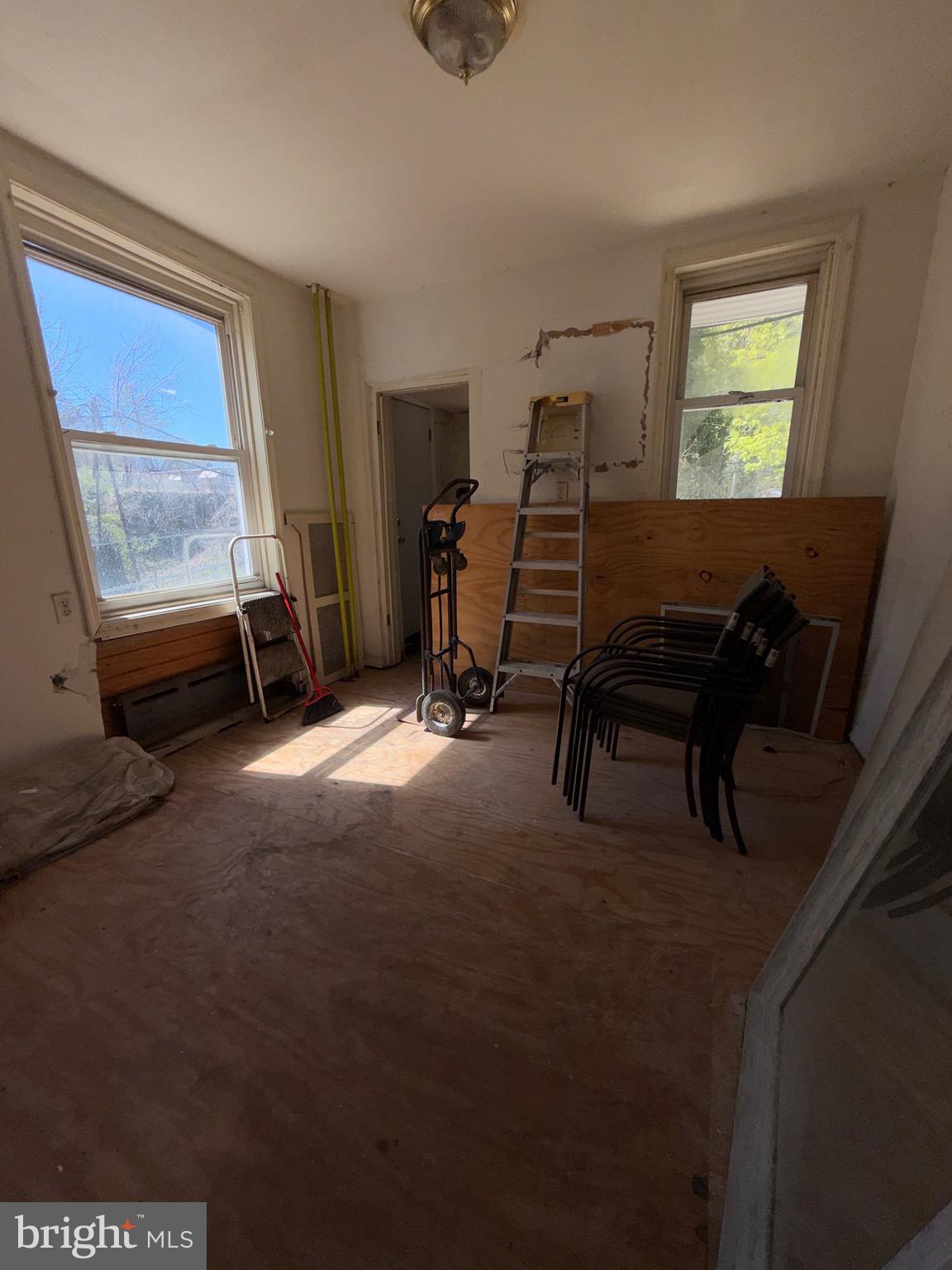 LOGAN - Residential