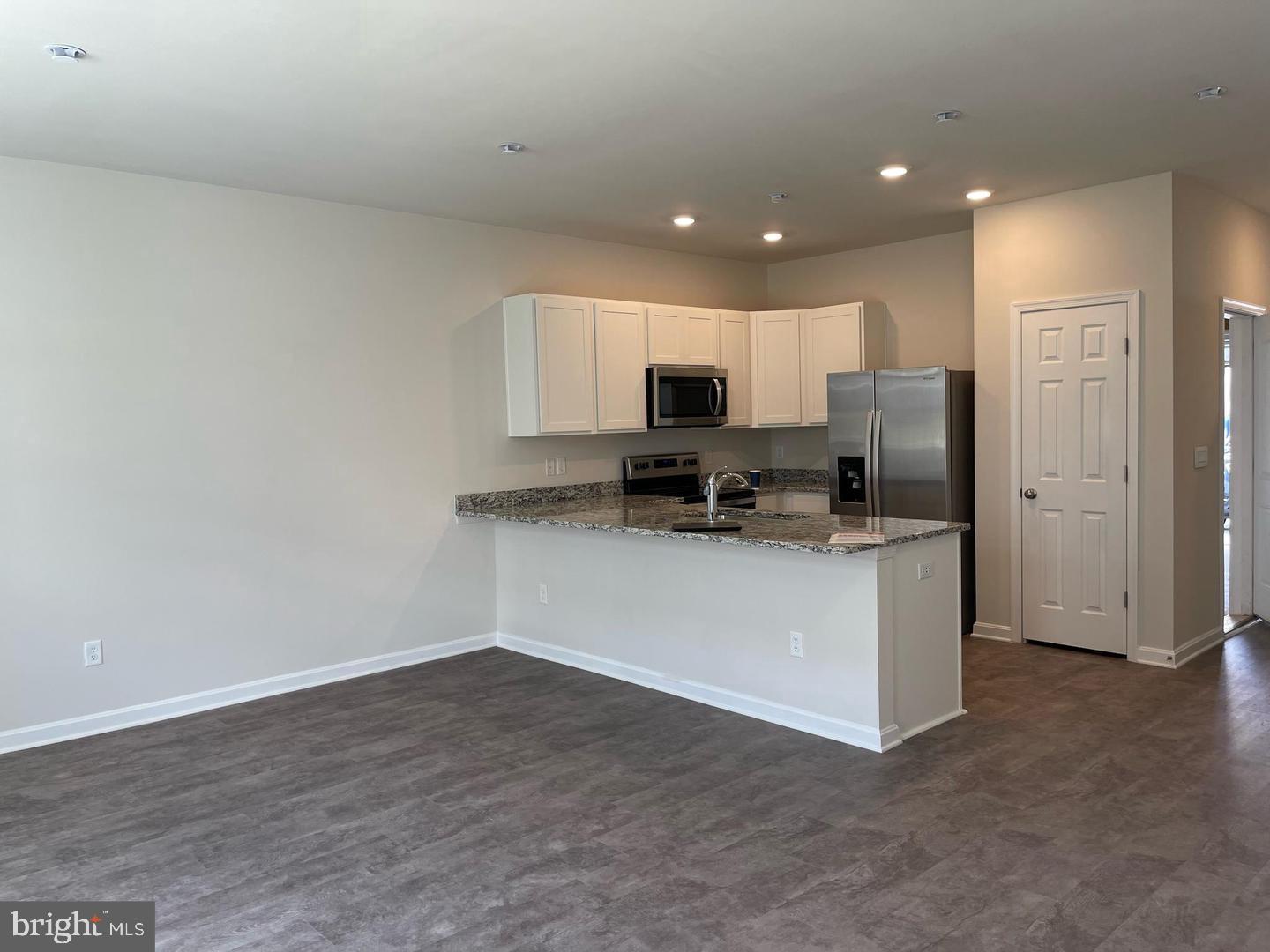 LURAY LANDING - Residential Lease