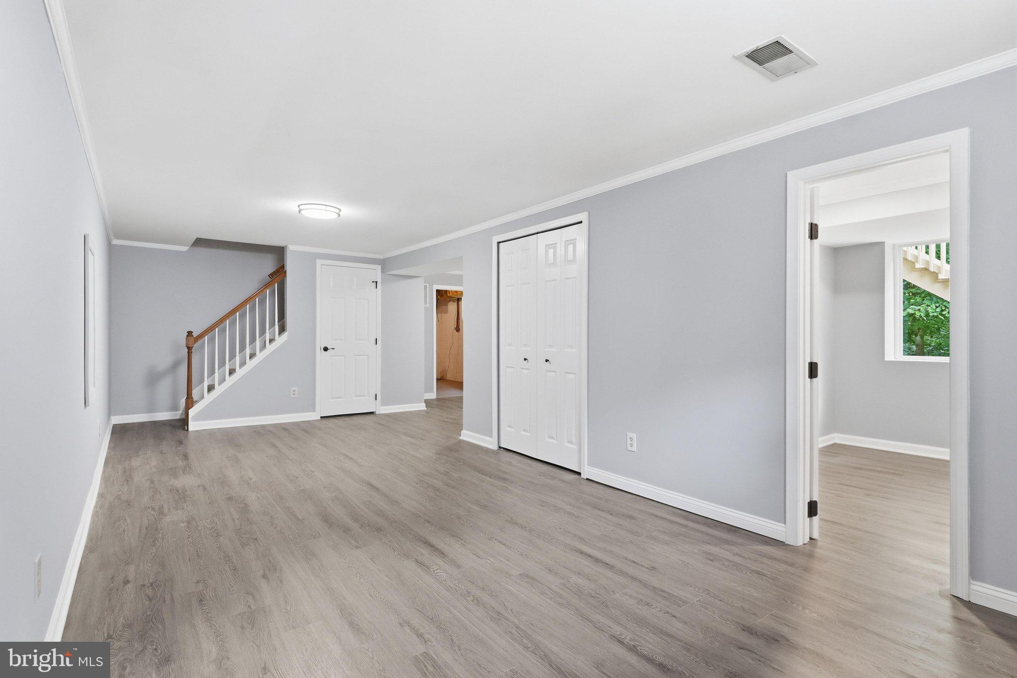 BURKE STATION SQUARE - Residential