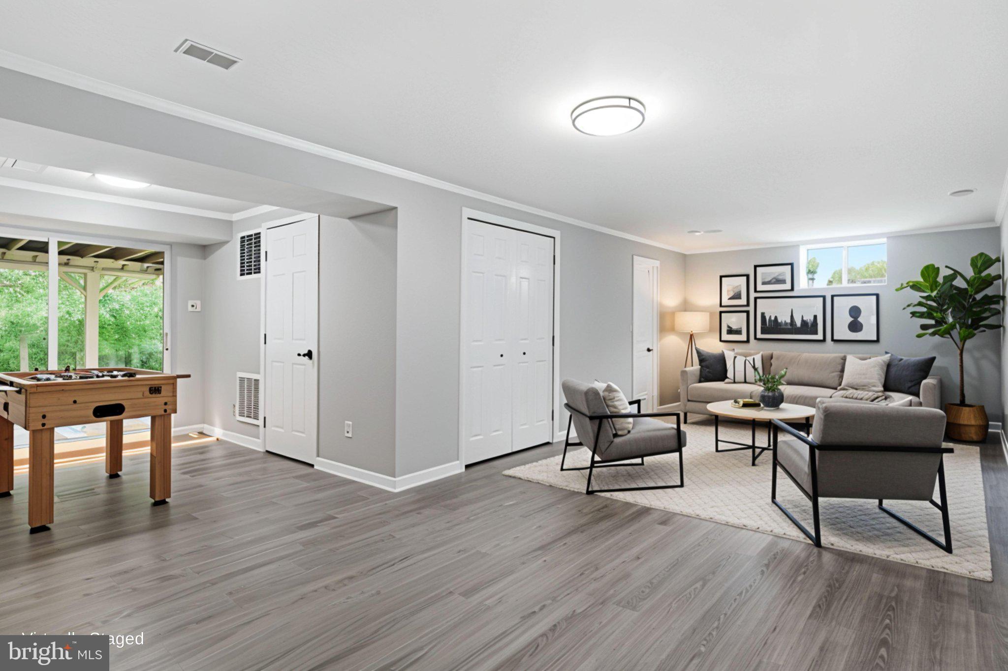 BURKE STATION SQUARE - Residential
