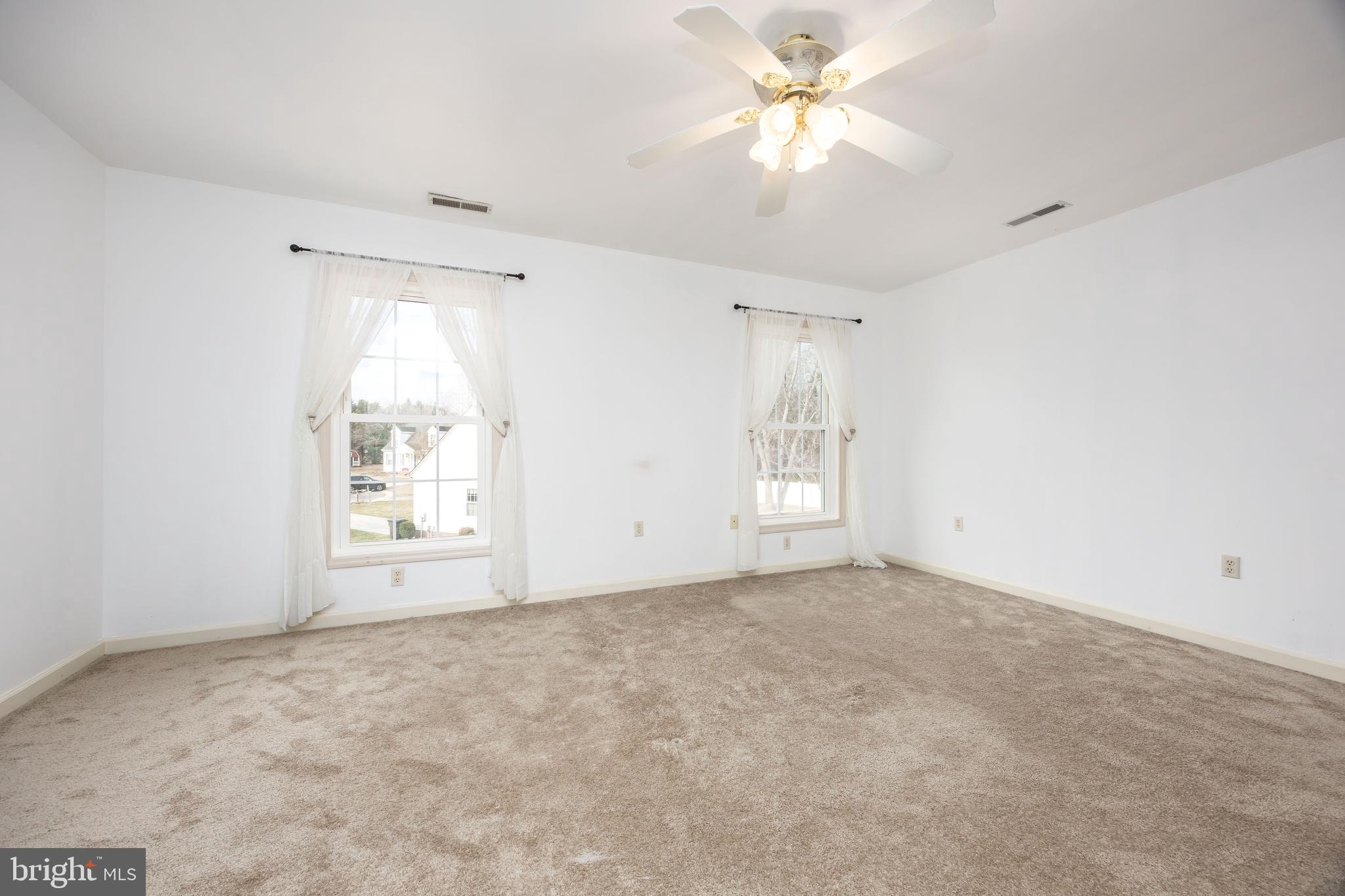HARBOR POINTE - Residential