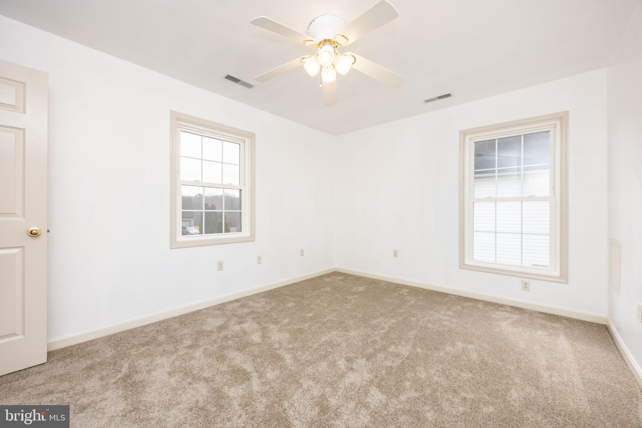 HARBOR POINTE - Residential