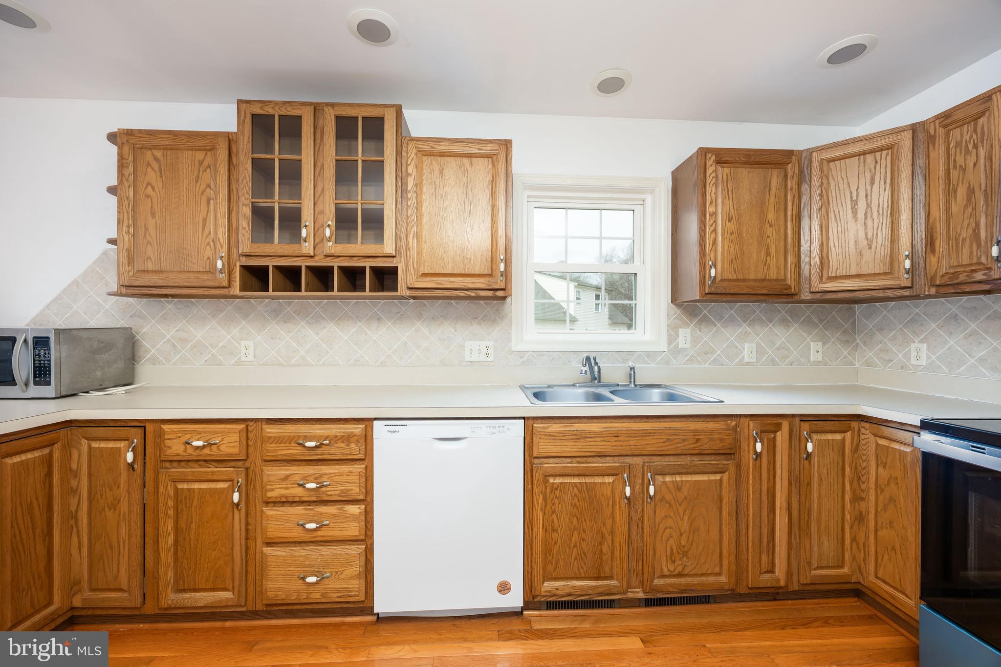 HARBOR POINTE - Residential
