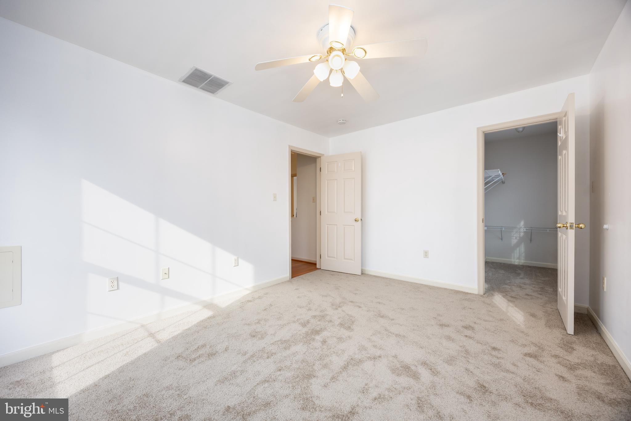 HARBOR POINTE - Residential