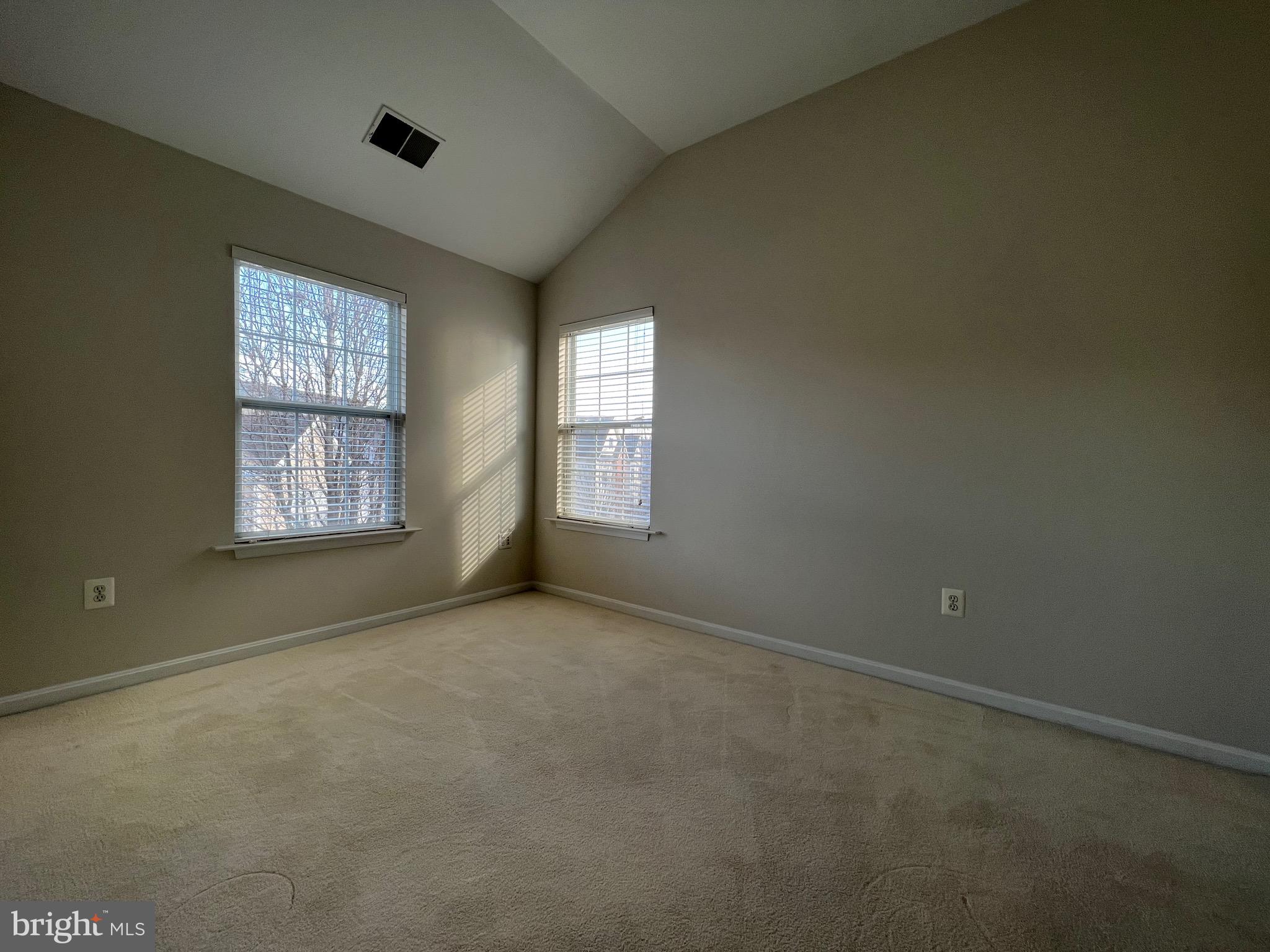 BELMONT TOWN CENTER - Residential Lease