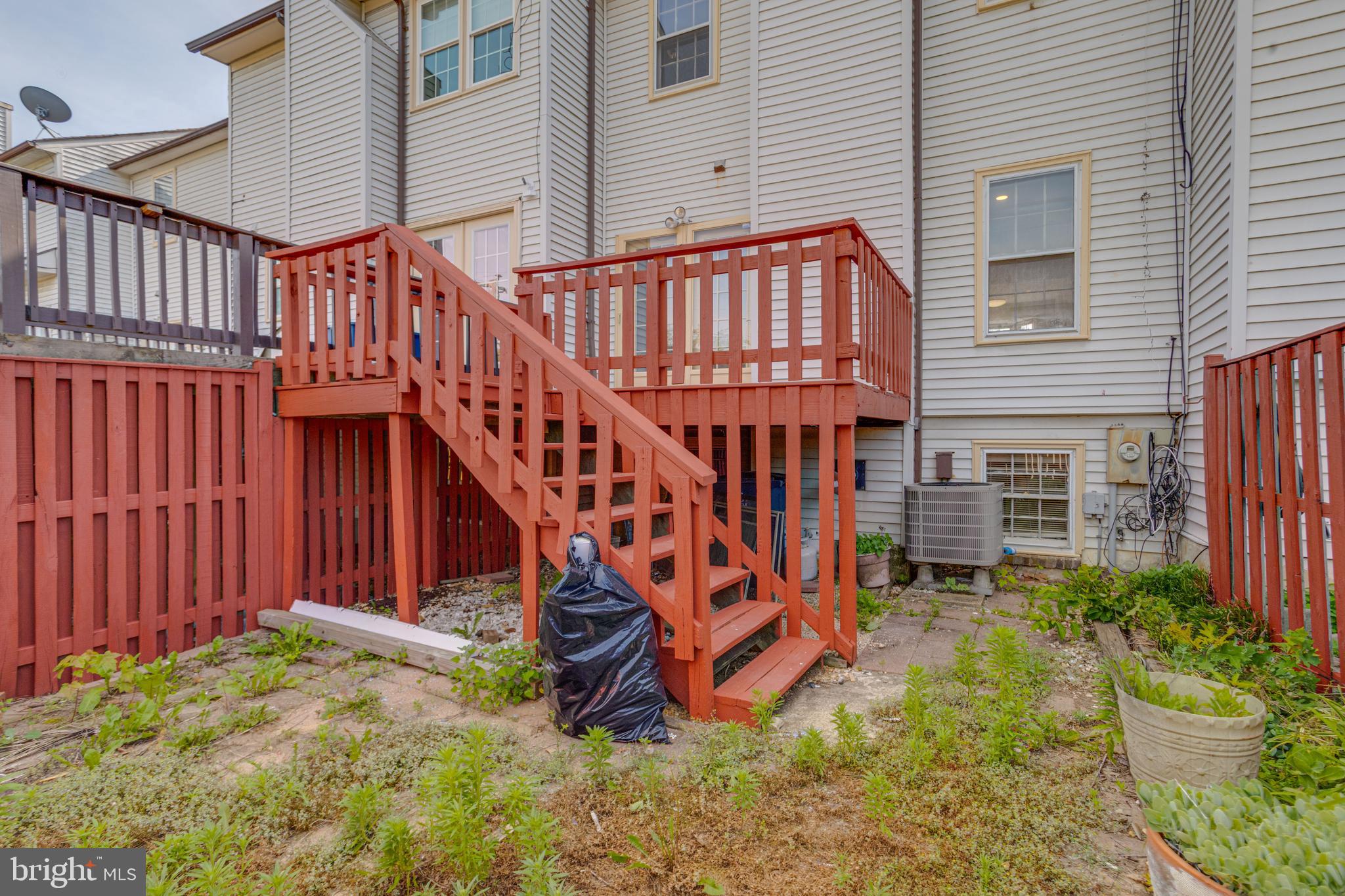 SURRATTS VILLAGE - Residential
