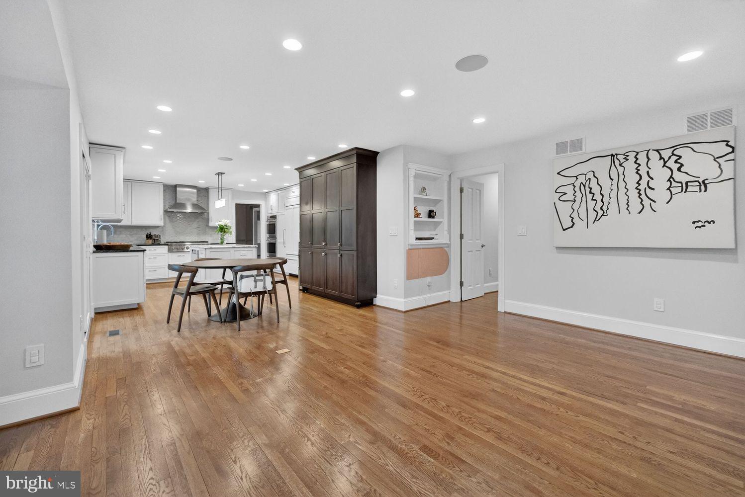LYNWOOD - Residential