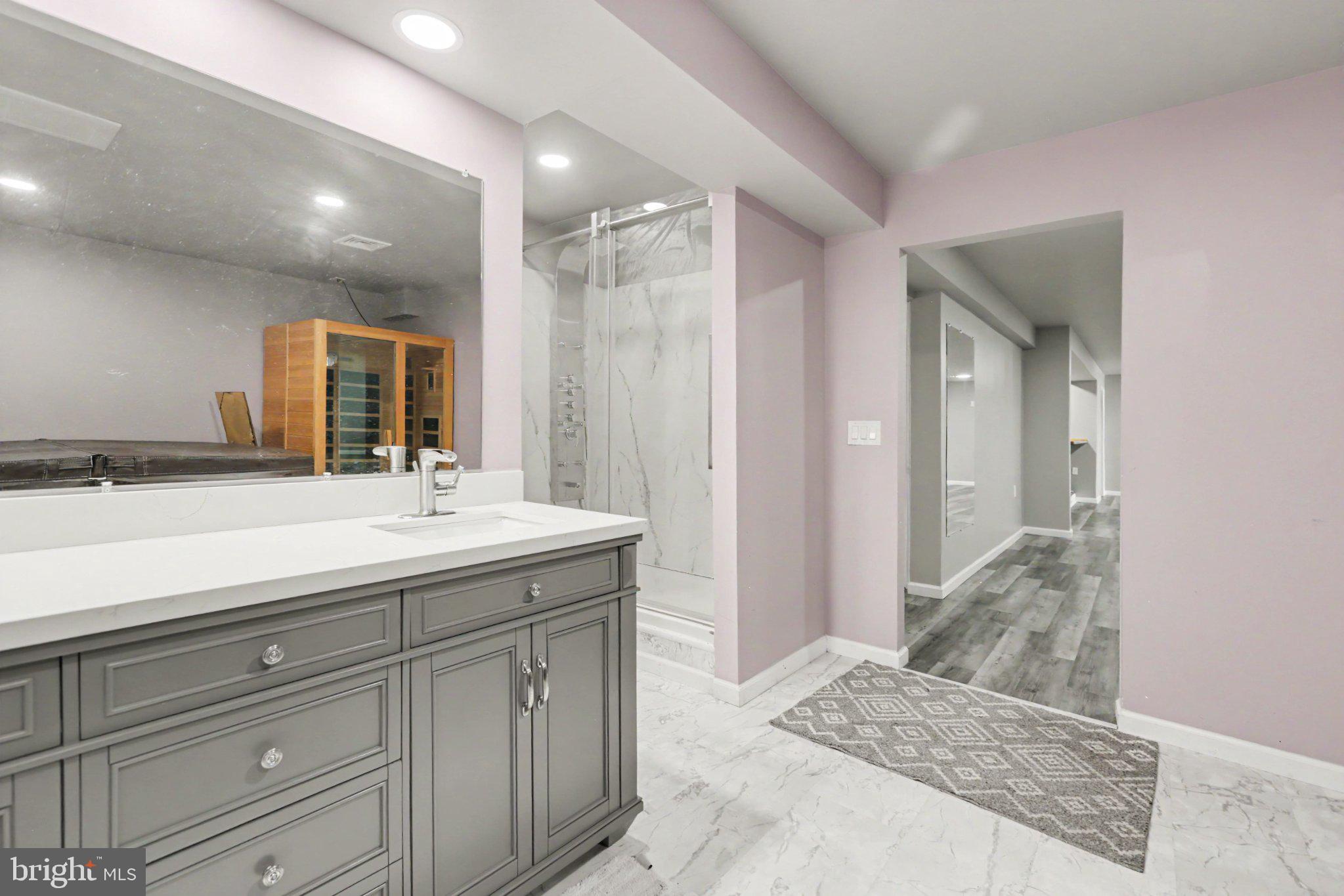 STRAY WINDS FARM - Residential