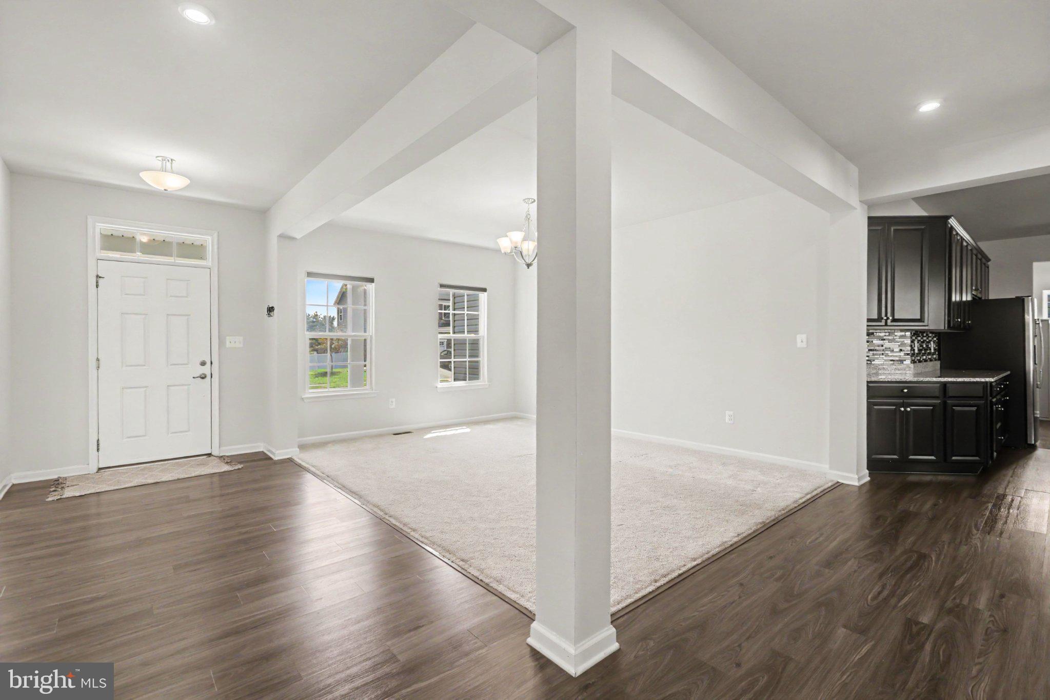 STRAY WINDS FARM - Residential