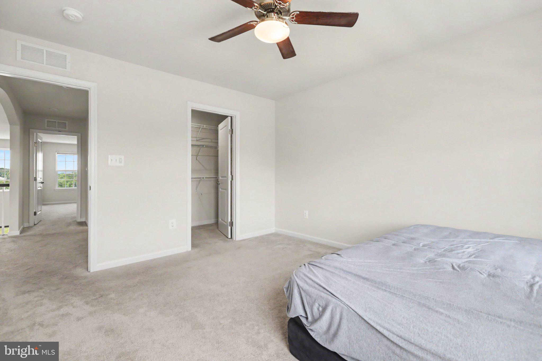 STRAY WINDS FARM - Residential