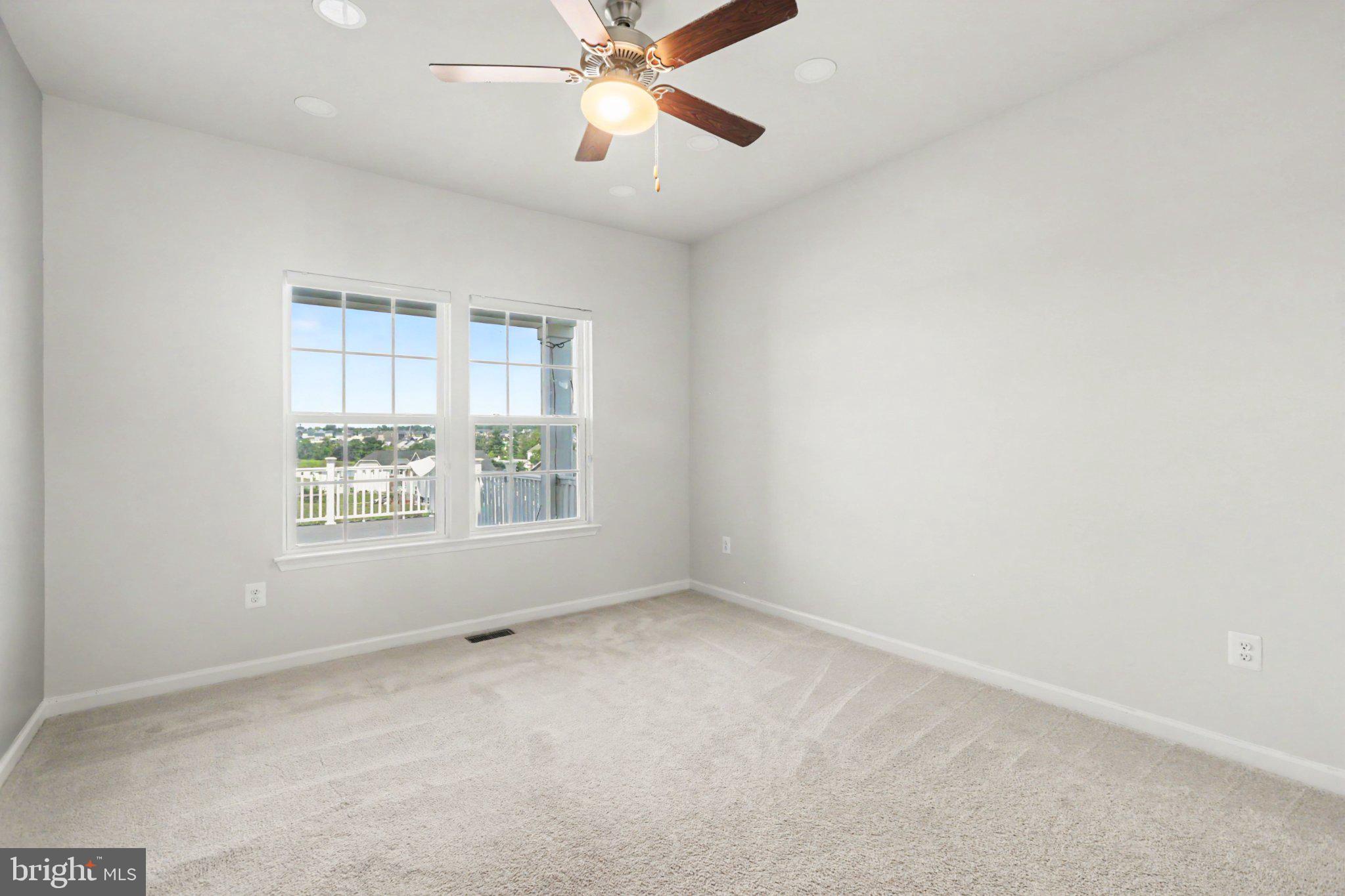 STRAY WINDS FARM - Residential