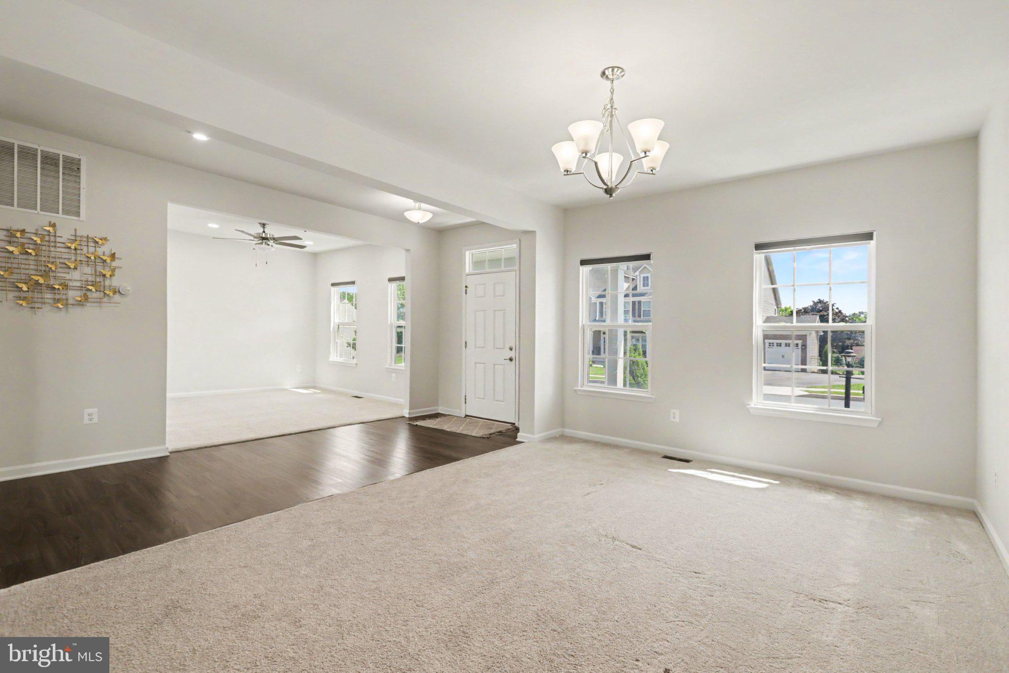 STRAY WINDS FARM - Residential