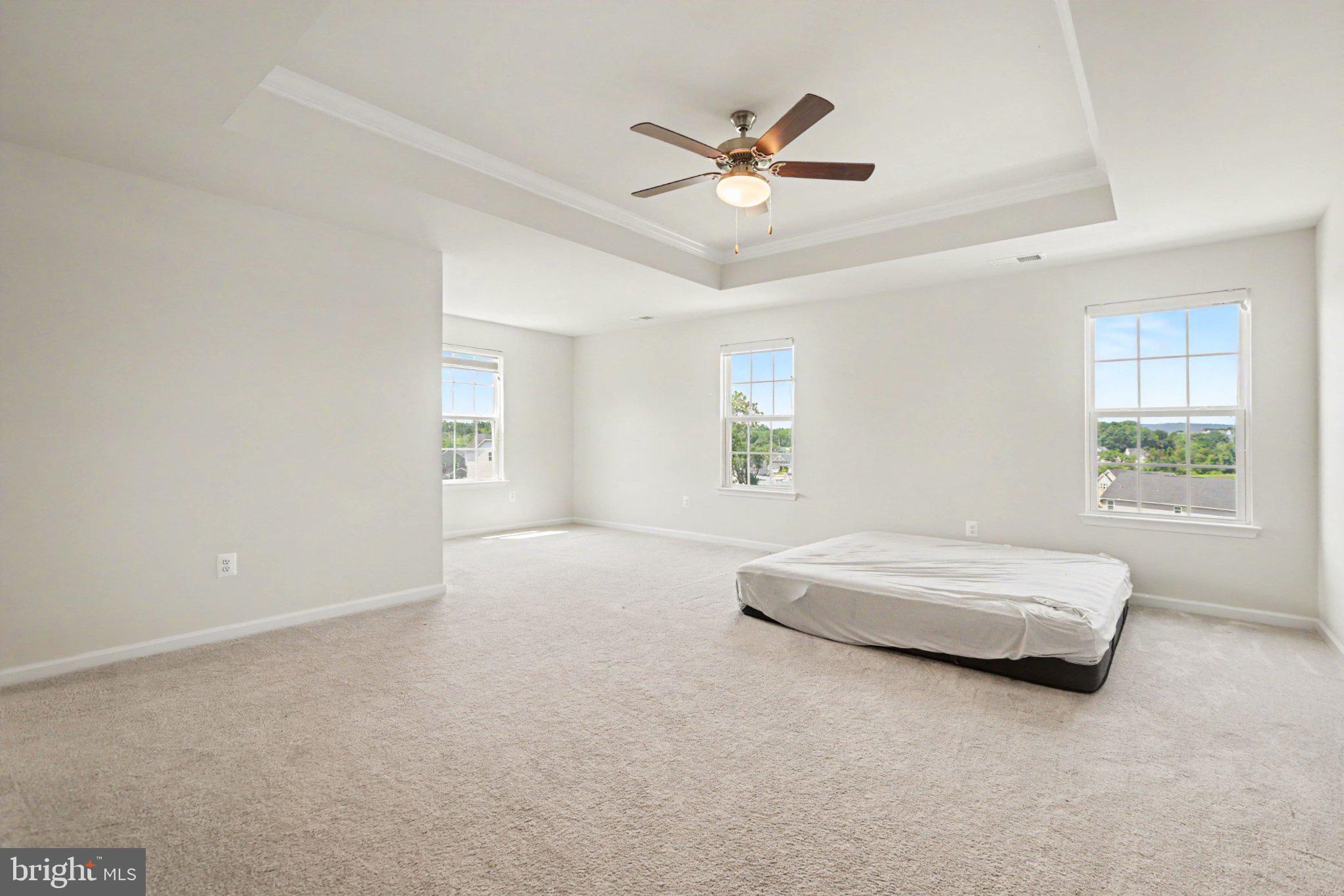 STRAY WINDS FARM - Residential