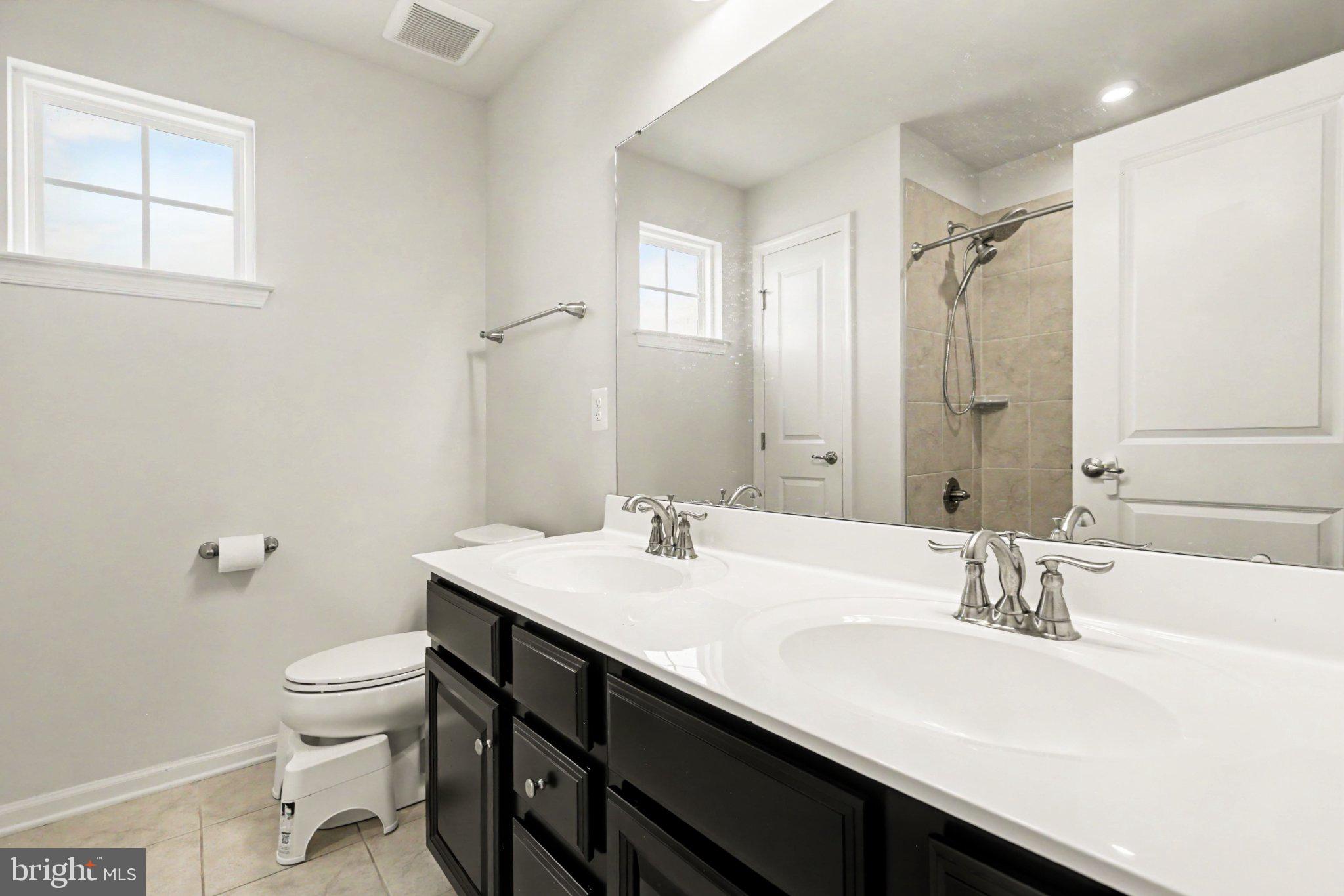STRAY WINDS FARM - Residential