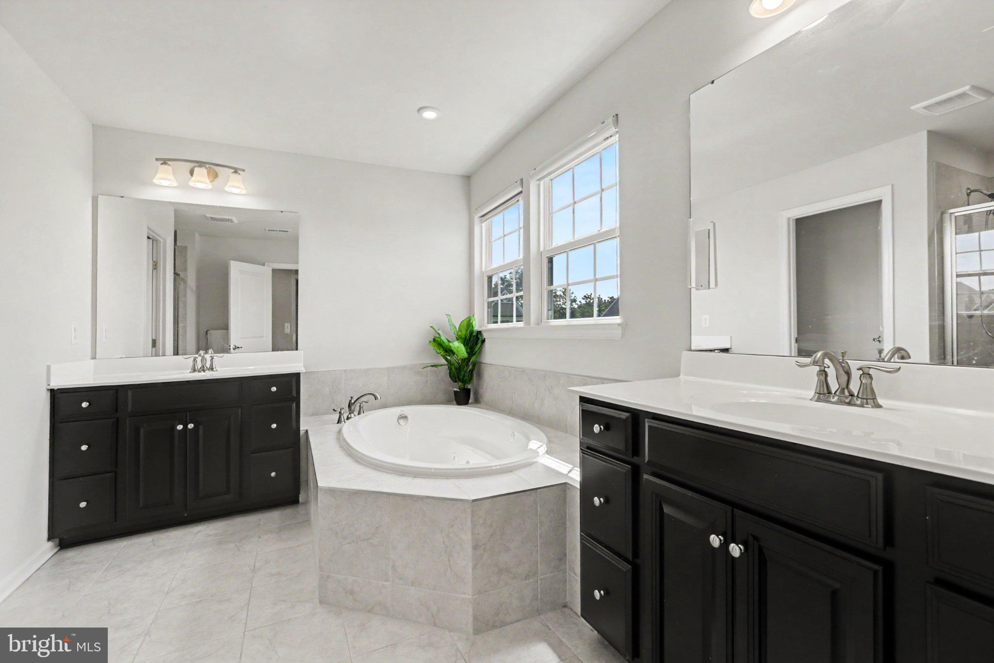 STRAY WINDS FARM - Residential
