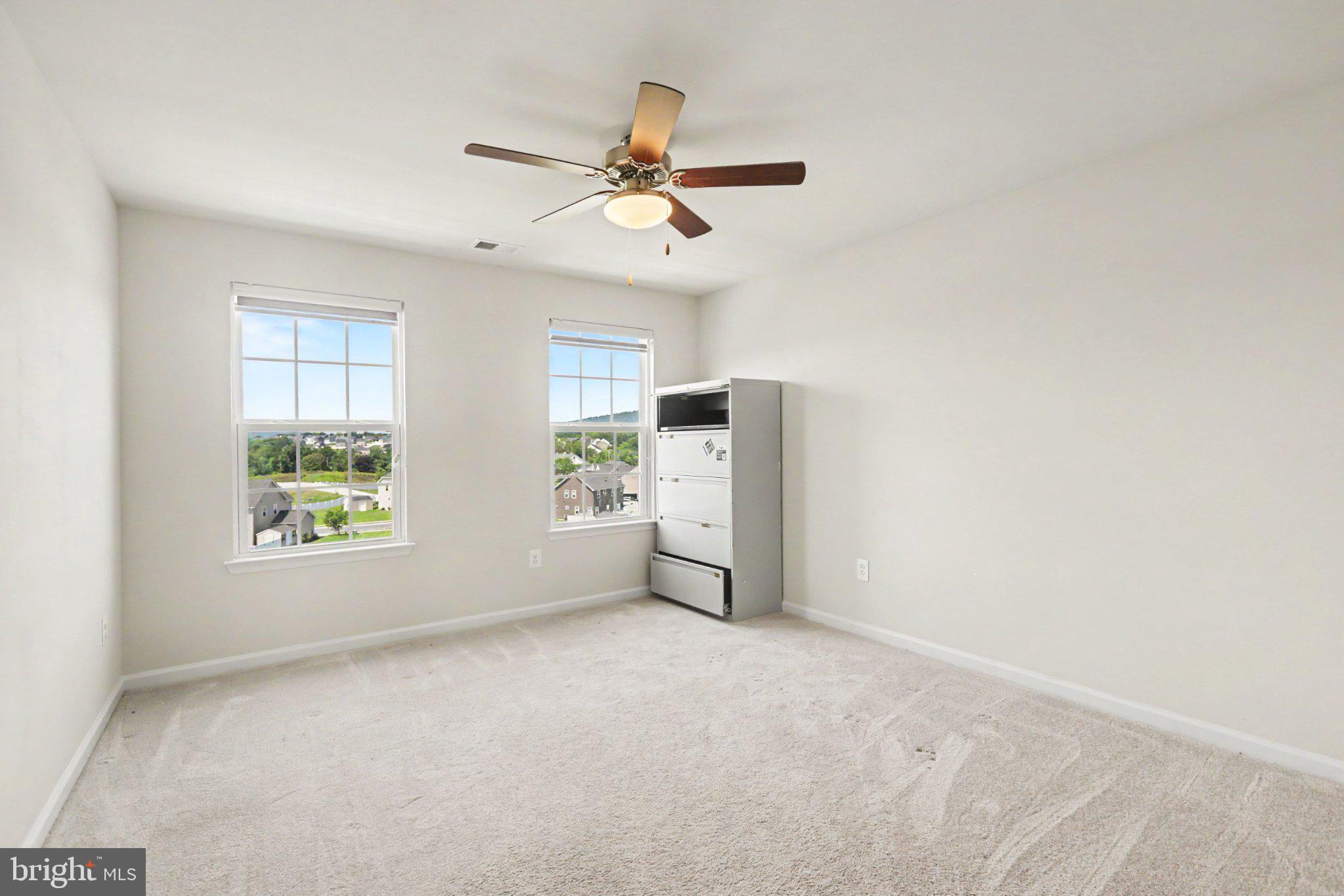 STRAY WINDS FARM - Residential