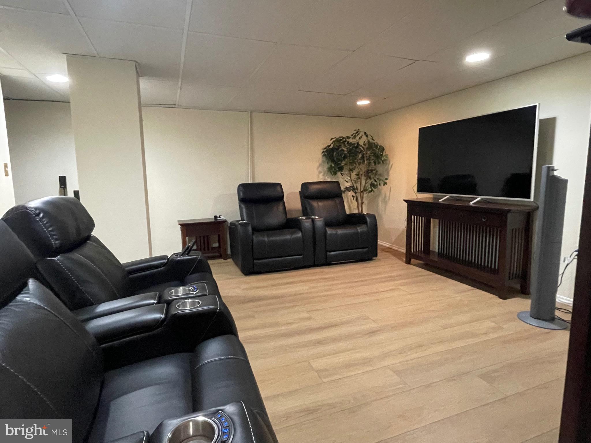HOLLAWAY ESTATES - Residential