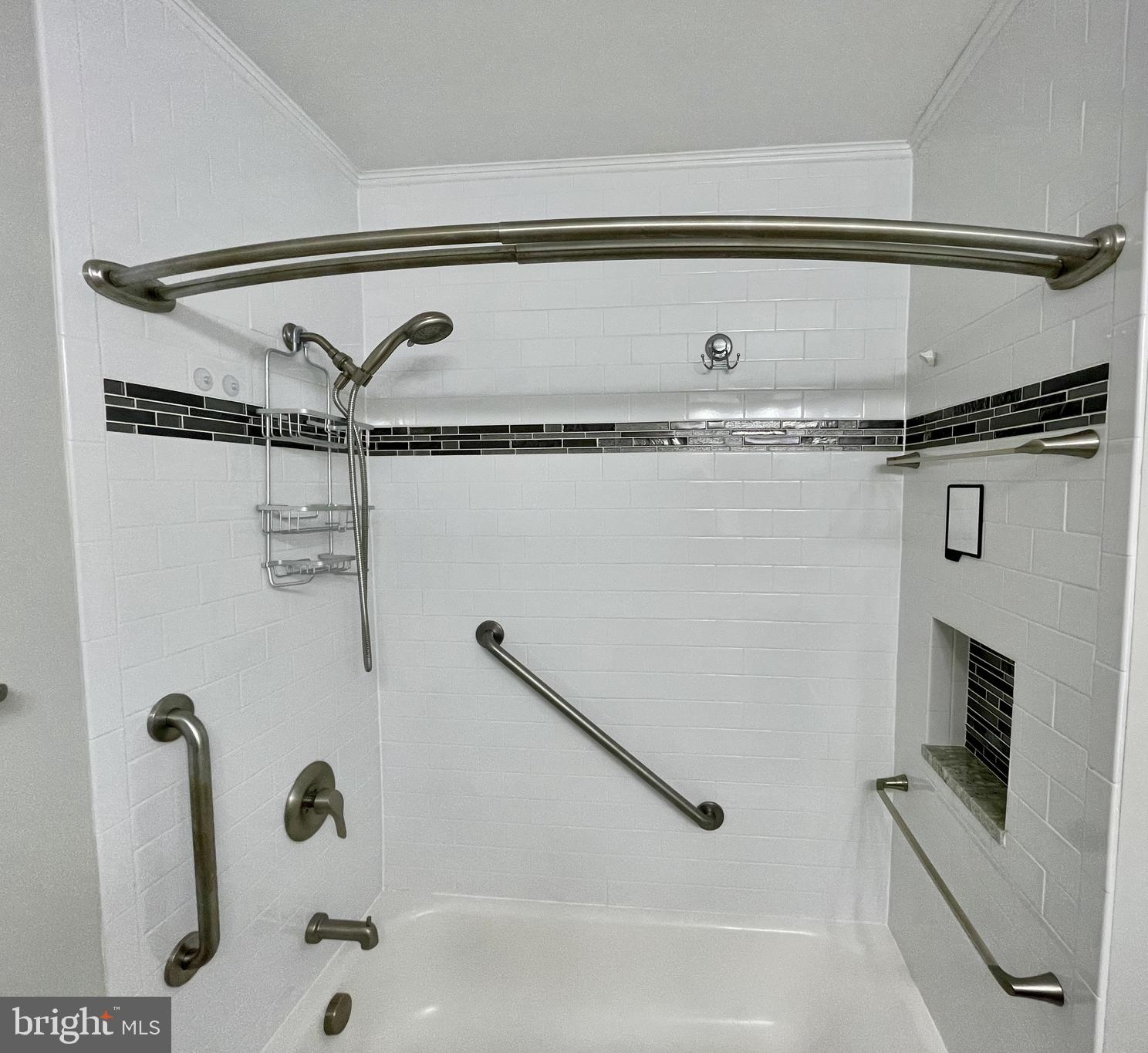 FOXHALL - Residential Lease