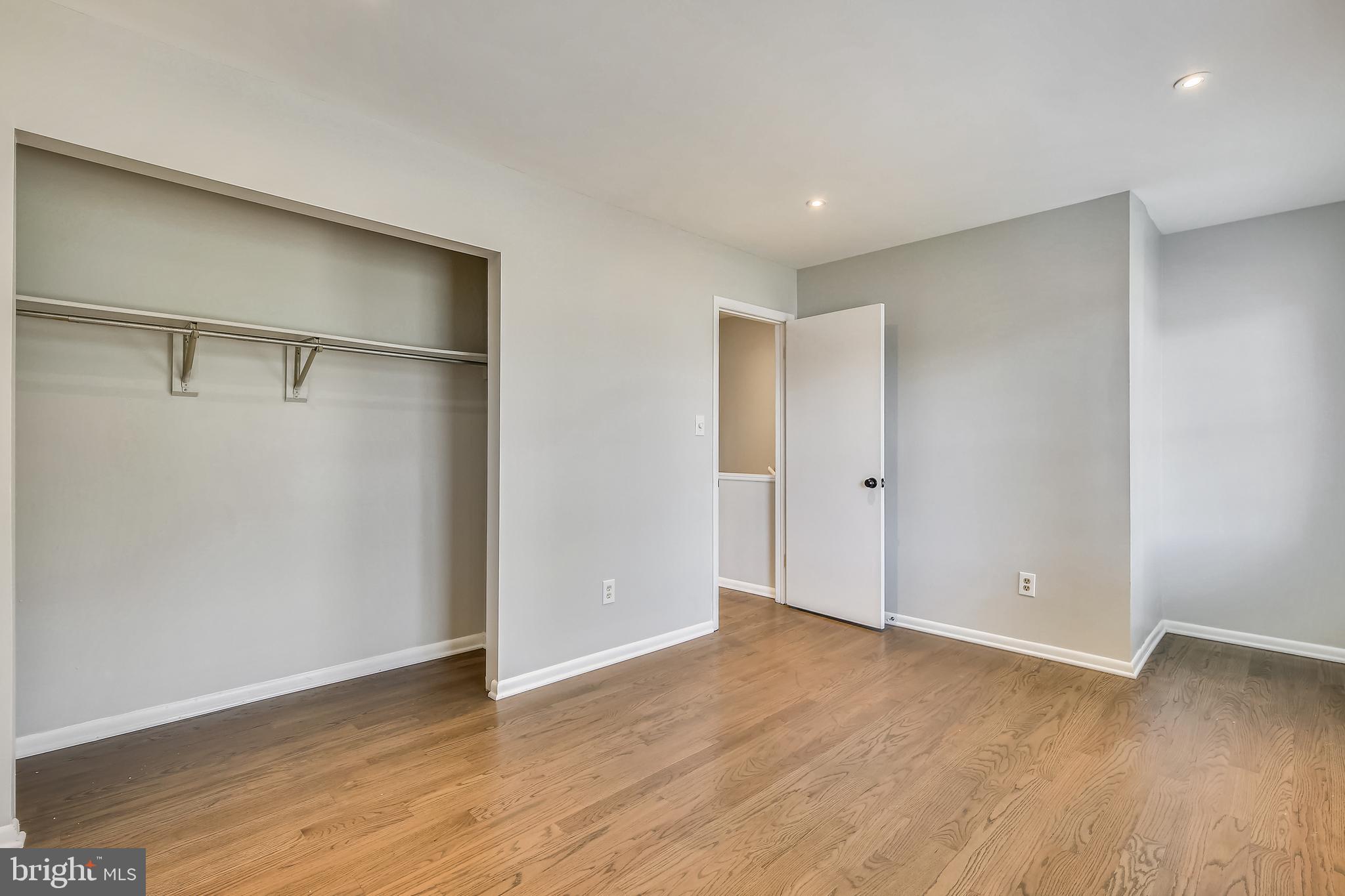 LYON VILLAGE - Residential Lease