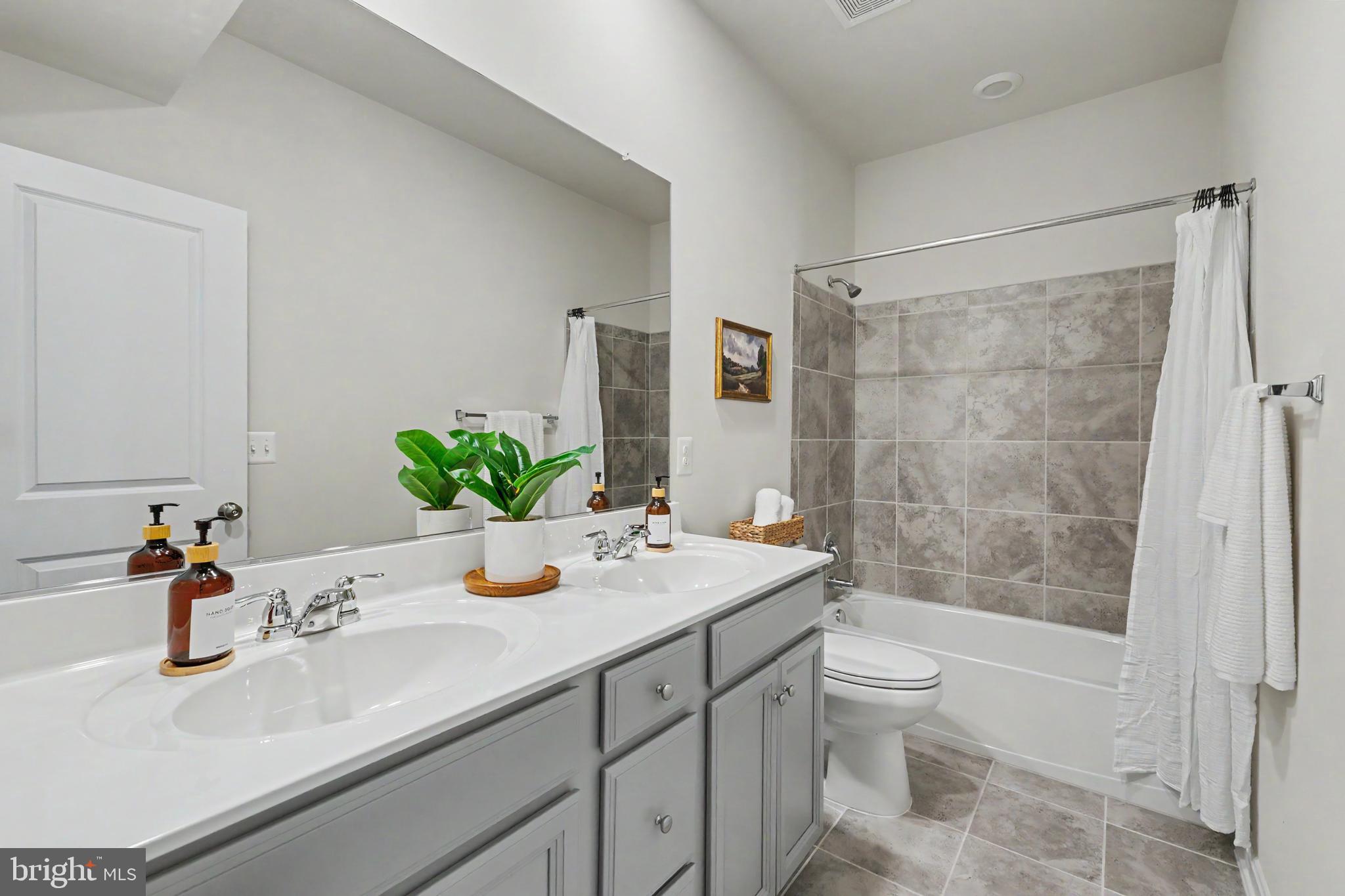 HARVEST HILLS - Residential