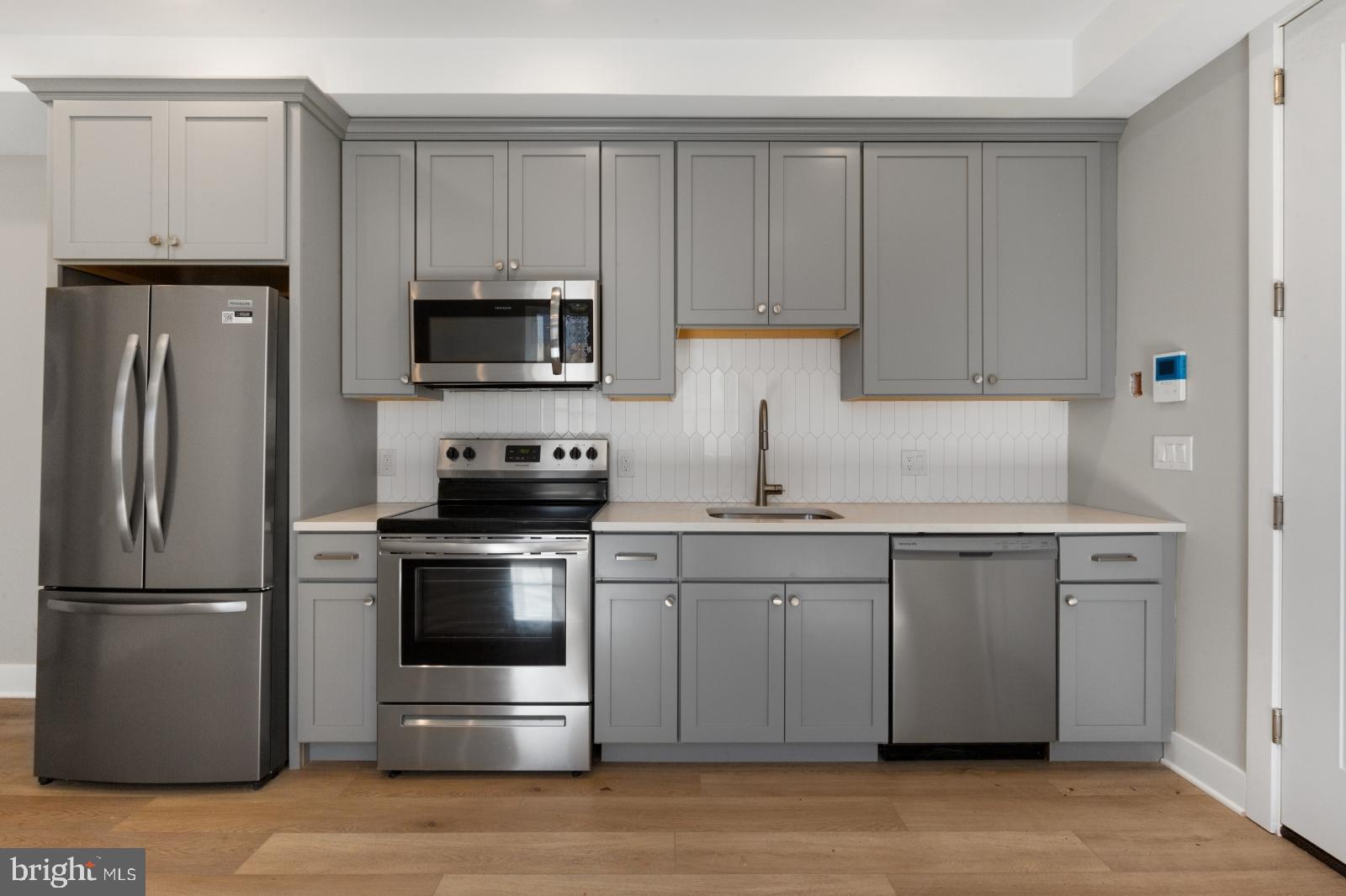ROXBOROUGH - Residential Lease