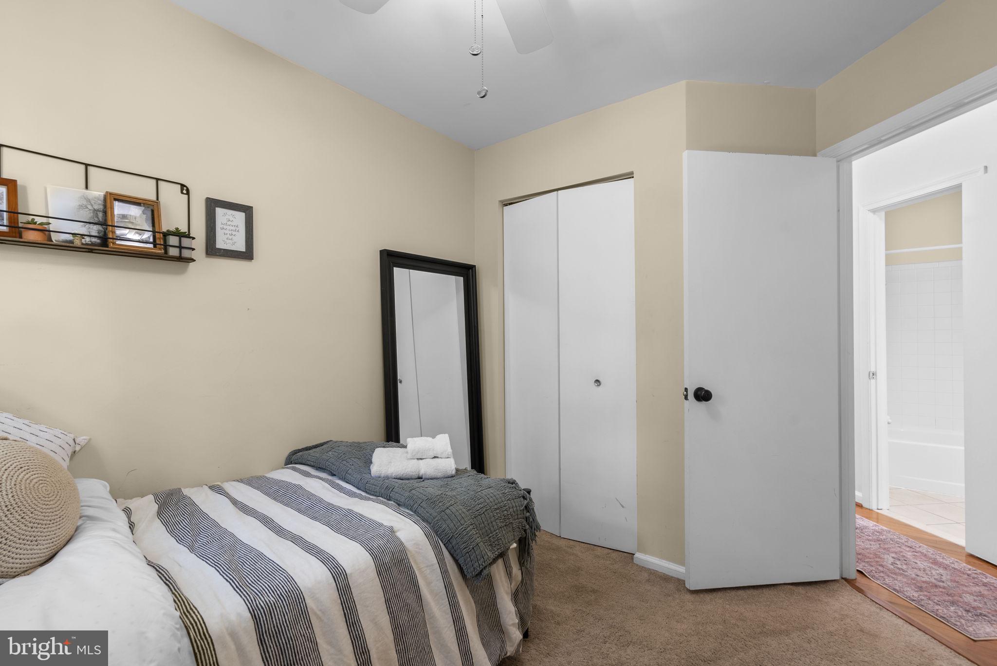 GUNNERS LAKE VILLAGE - Residential