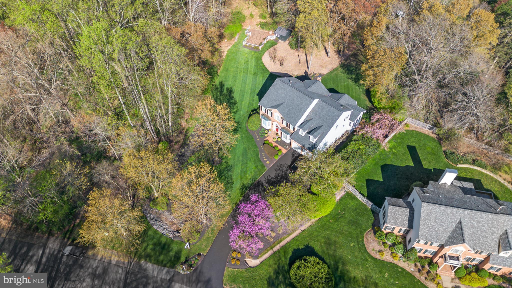 STONEY CREEK WOODS - Residential