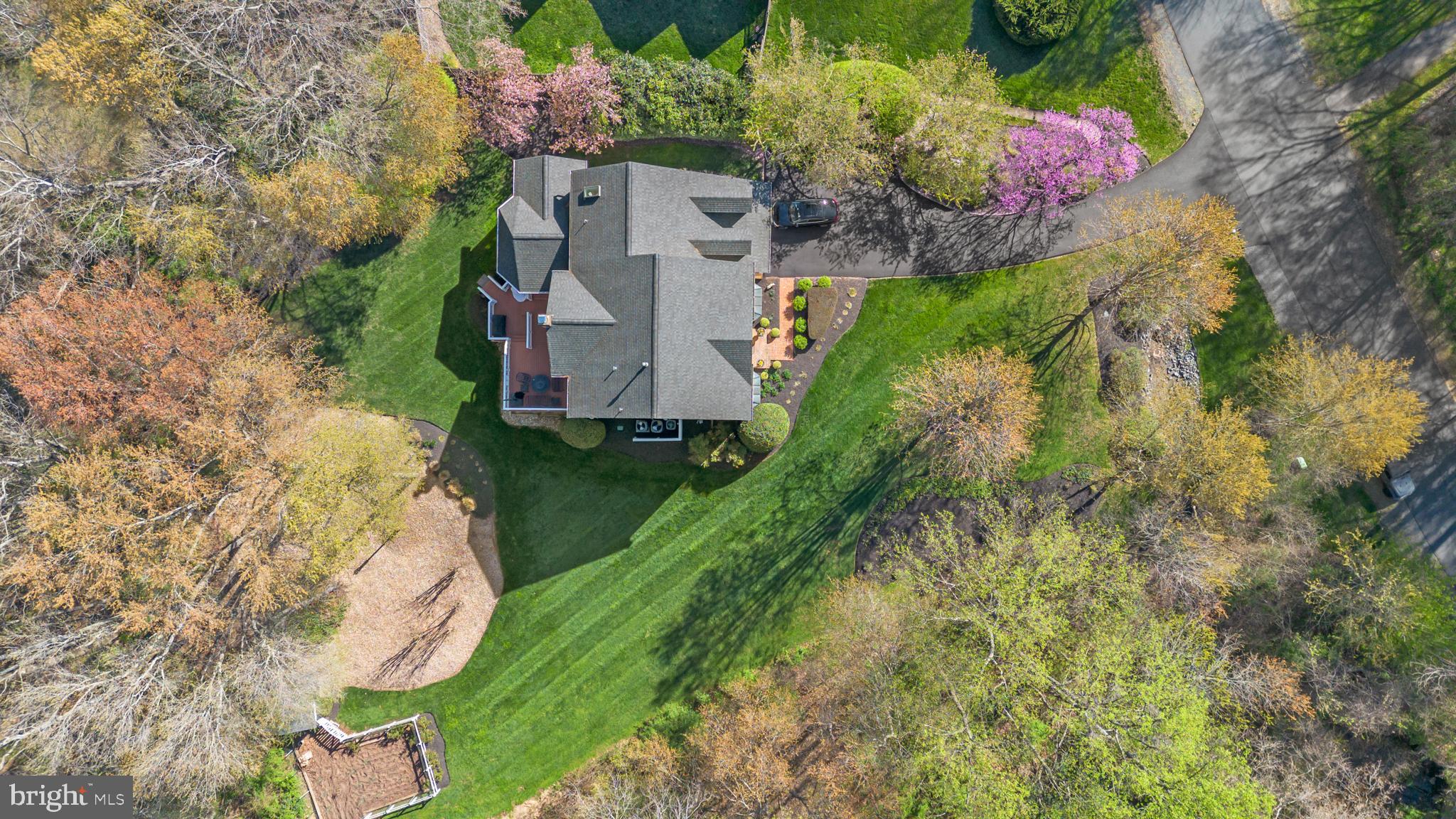STONEY CREEK WOODS - Residential