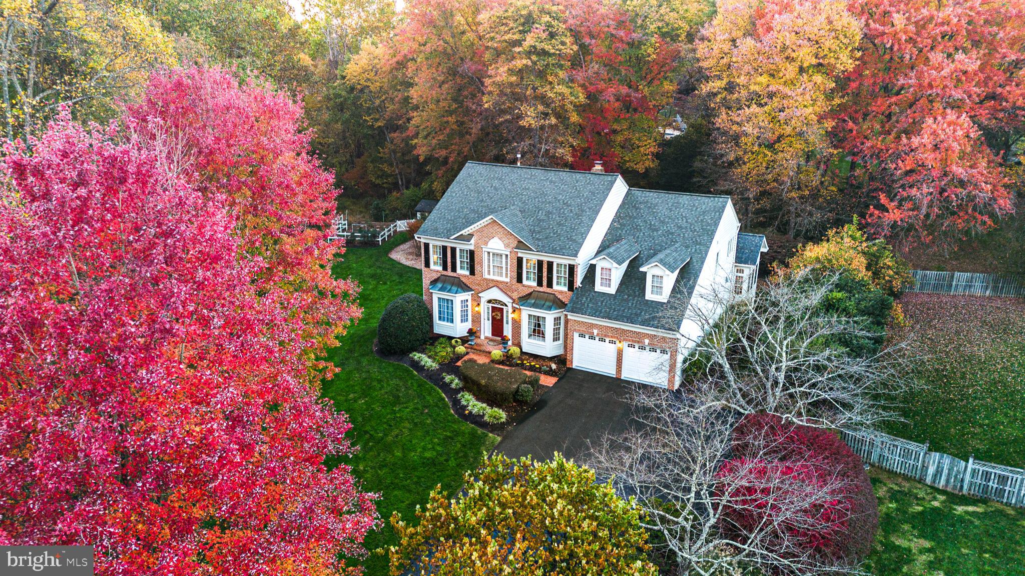 STONEY CREEK WOODS - Residential