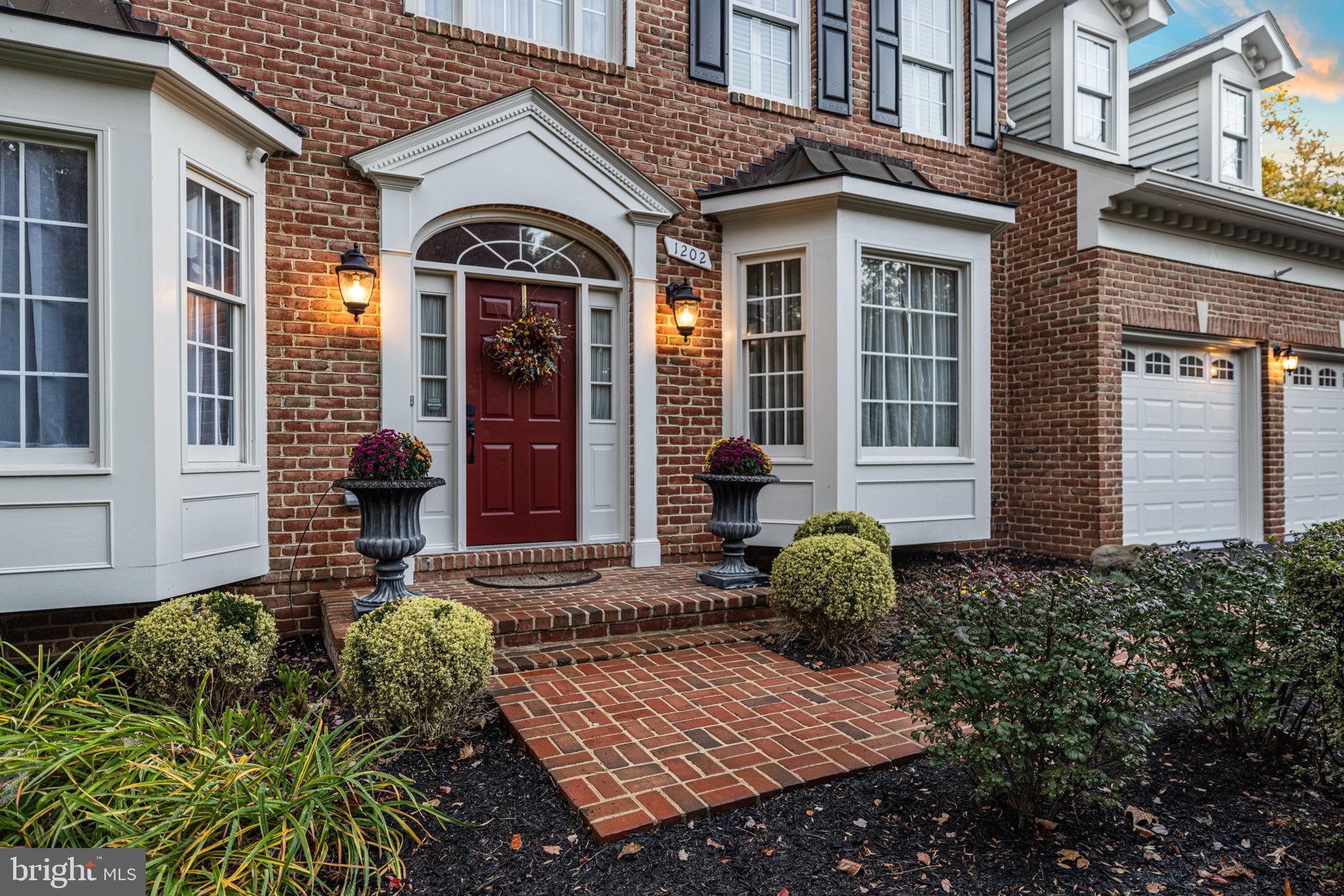 STONEY CREEK WOODS - Residential