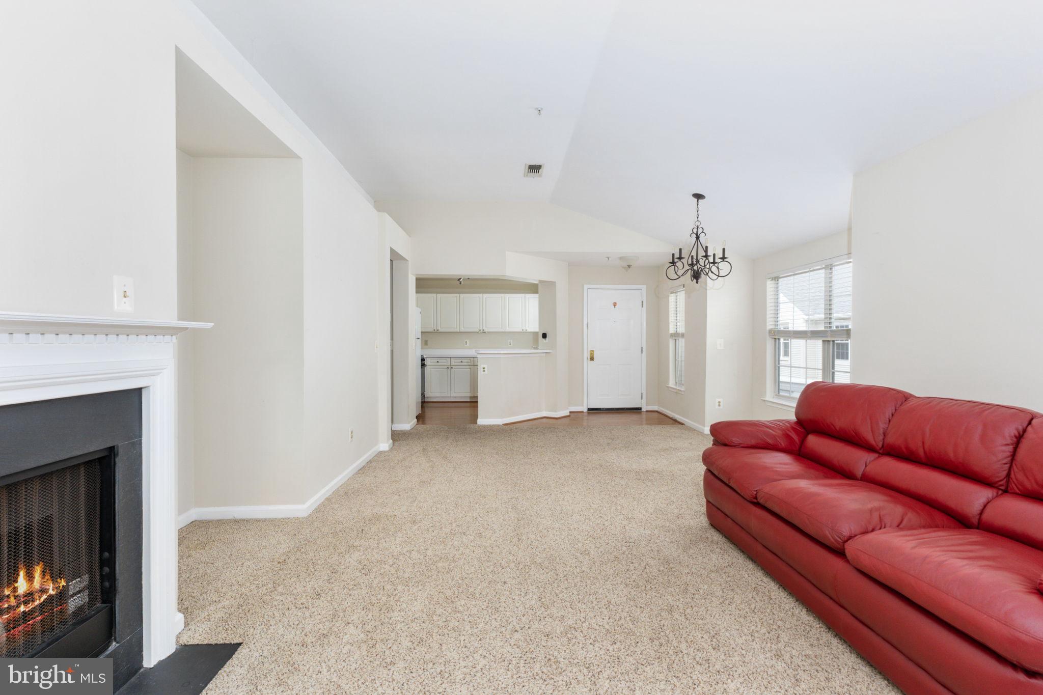 CHELSEA COURTS - Residential