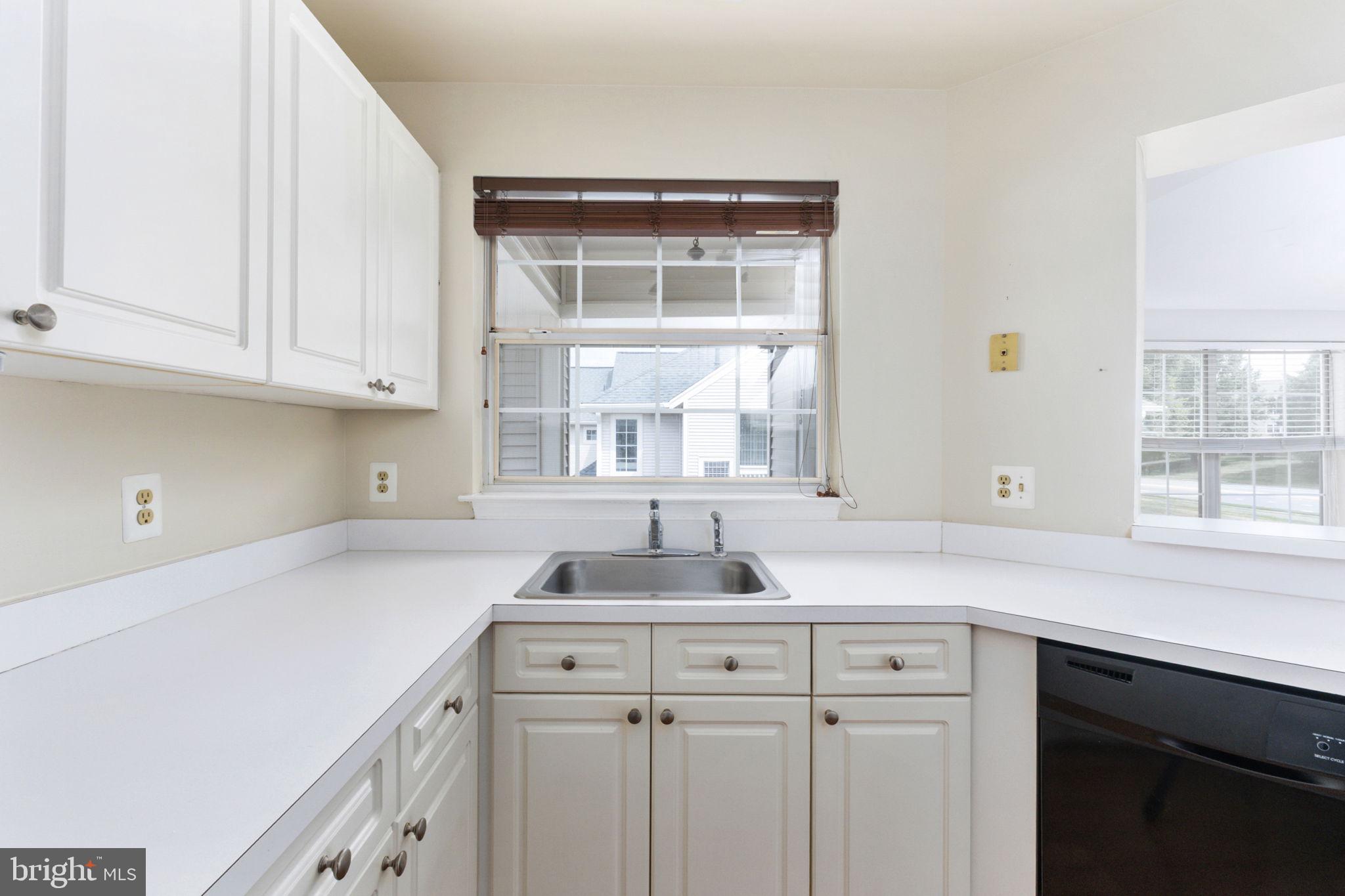 CHELSEA COURTS - Residential