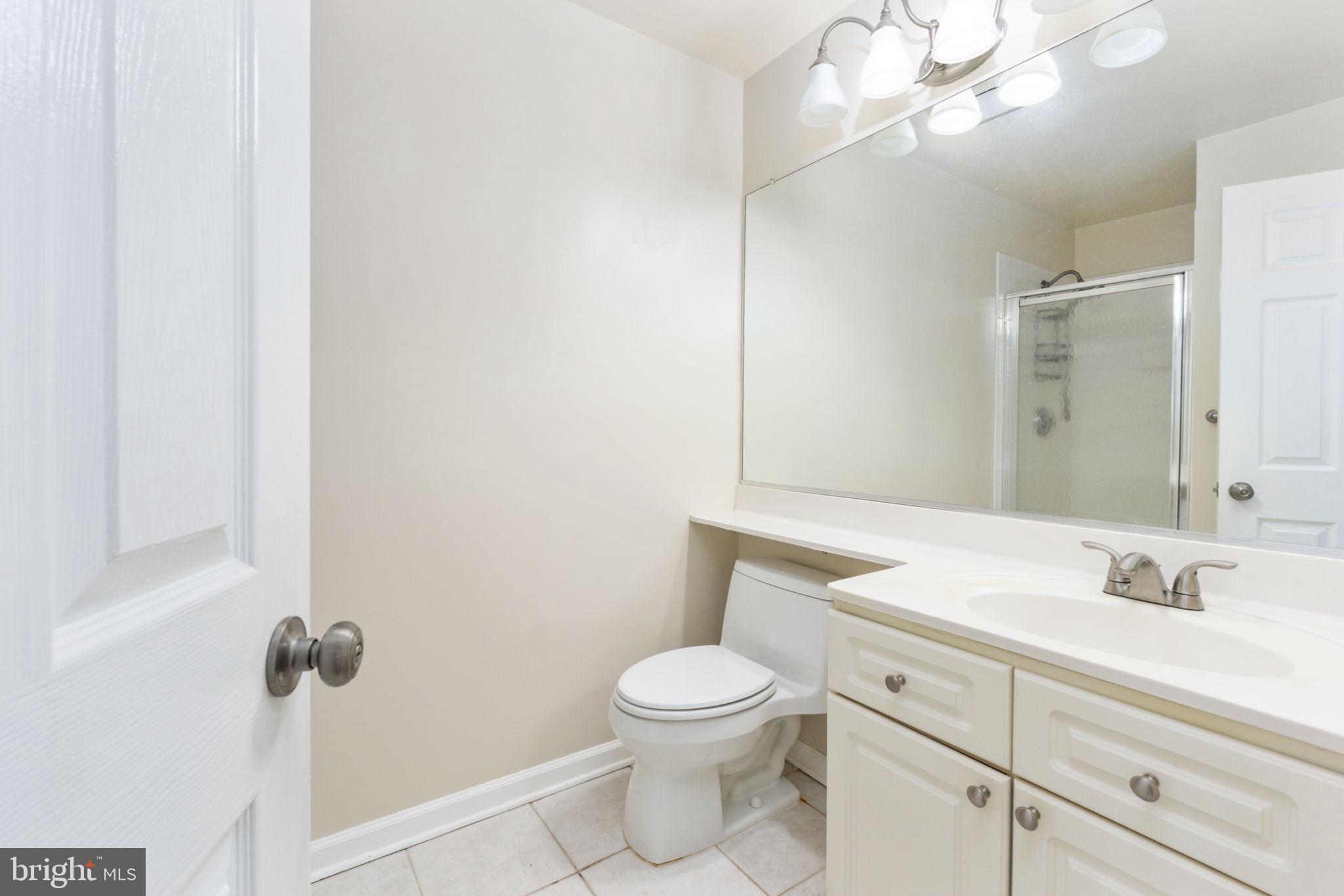 CHELSEA COURTS - Residential
