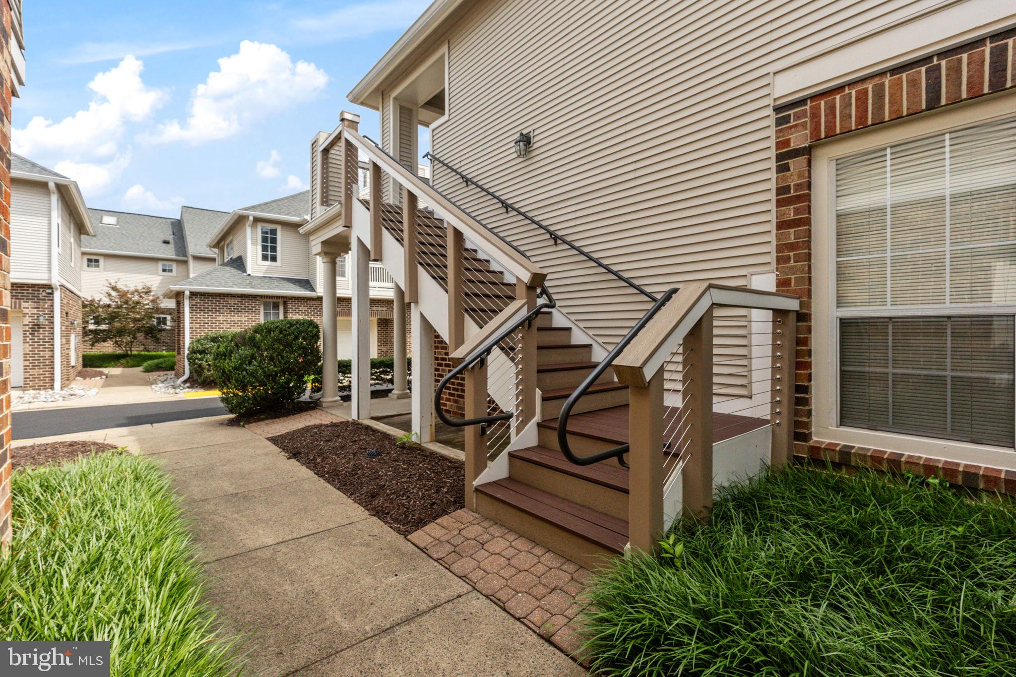CHELSEA COURTS - Residential