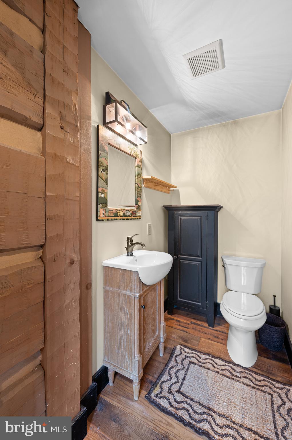 CHESHIRE HUNT - Residential