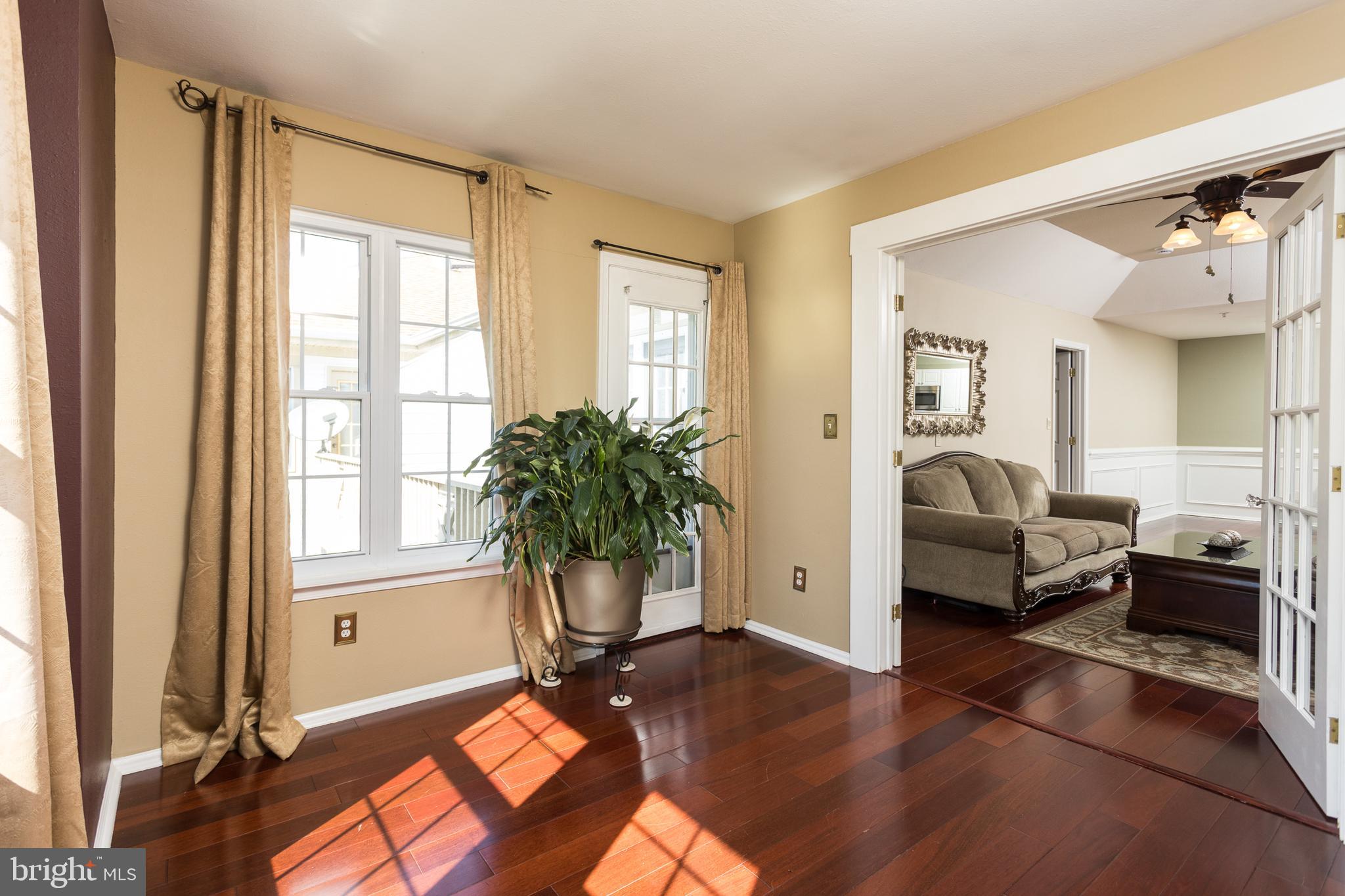 ENGLISH COUNTRY MANOR - Residential