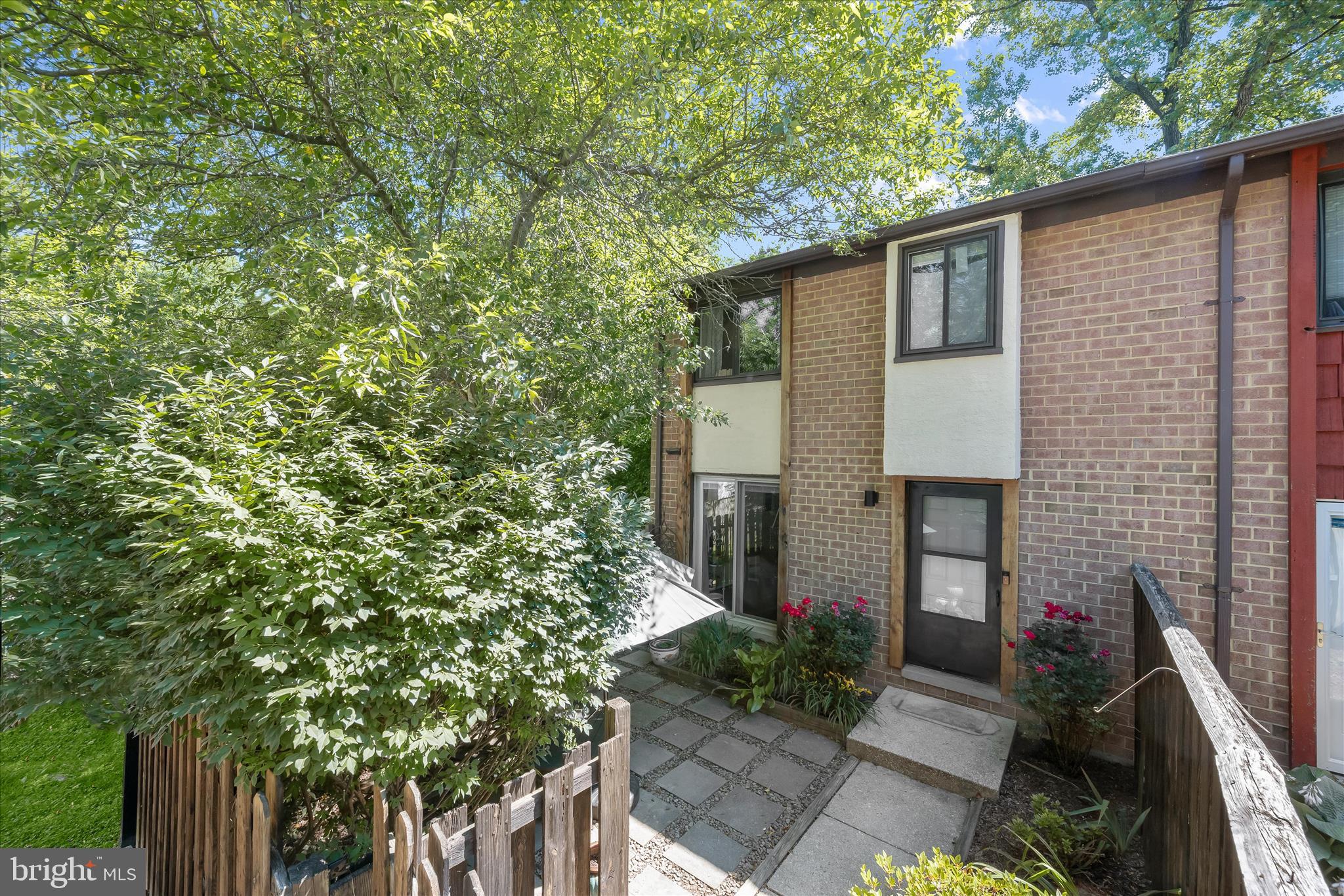 VILLAGE OF OWEN BROWN - Residential