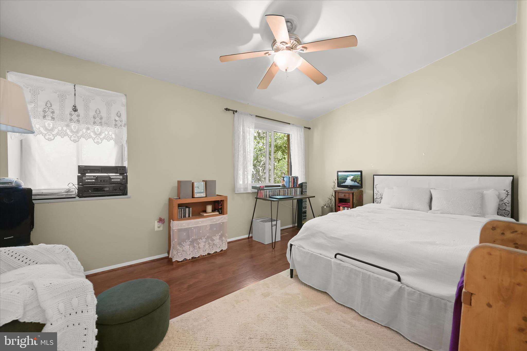 VILLAGE OF OWEN BROWN - Residential