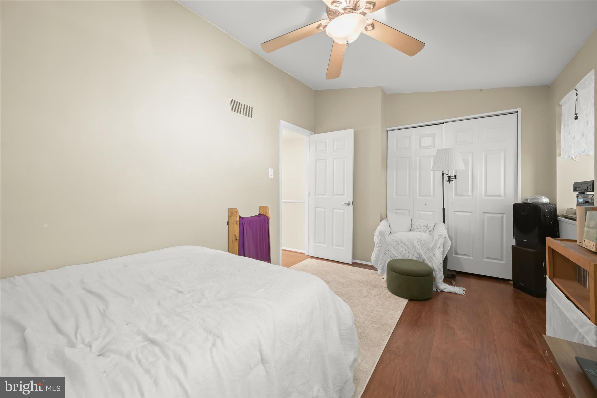 VILLAGE OF OWEN BROWN - Residential