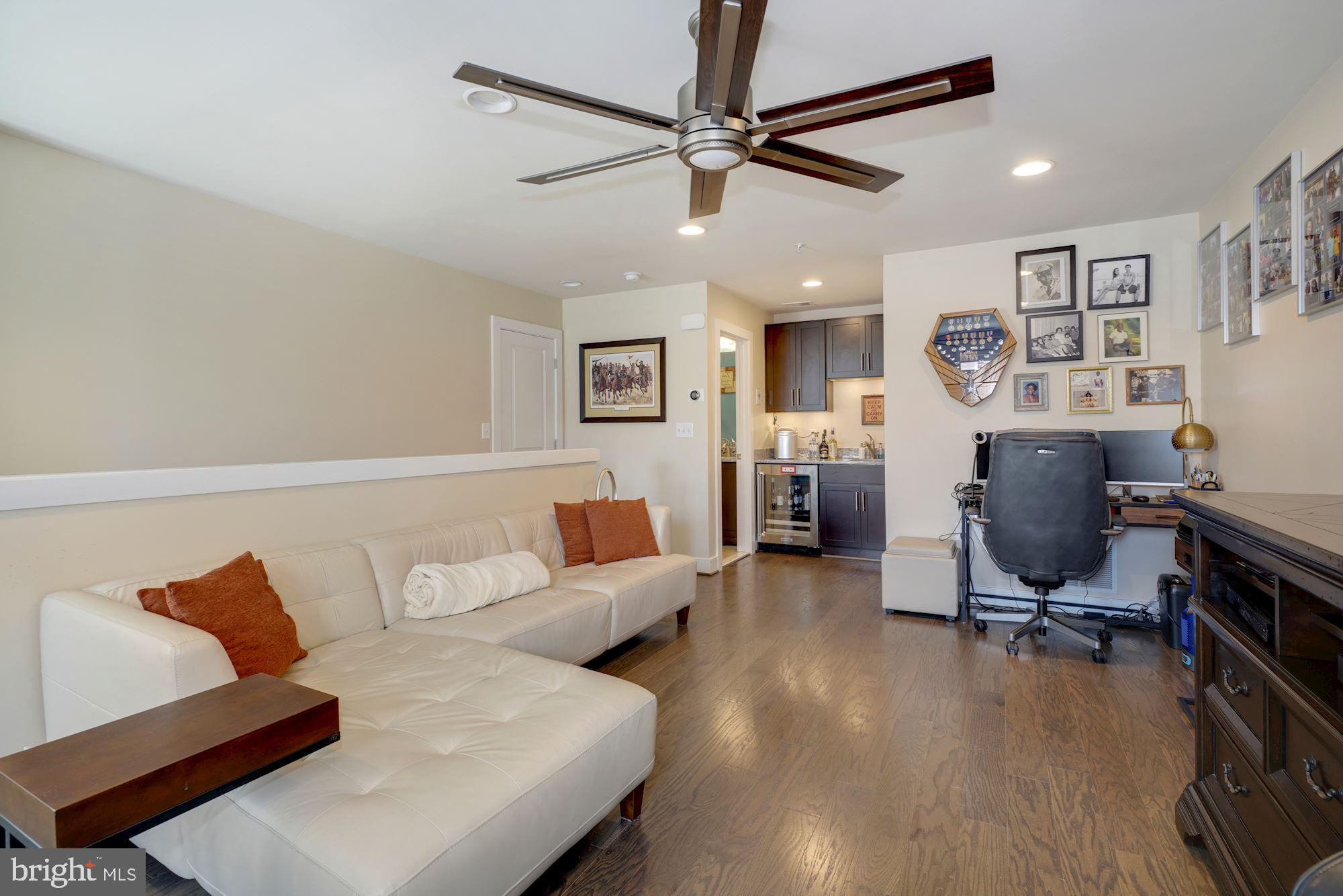 POTOMAC  YARDS - Residential Lease