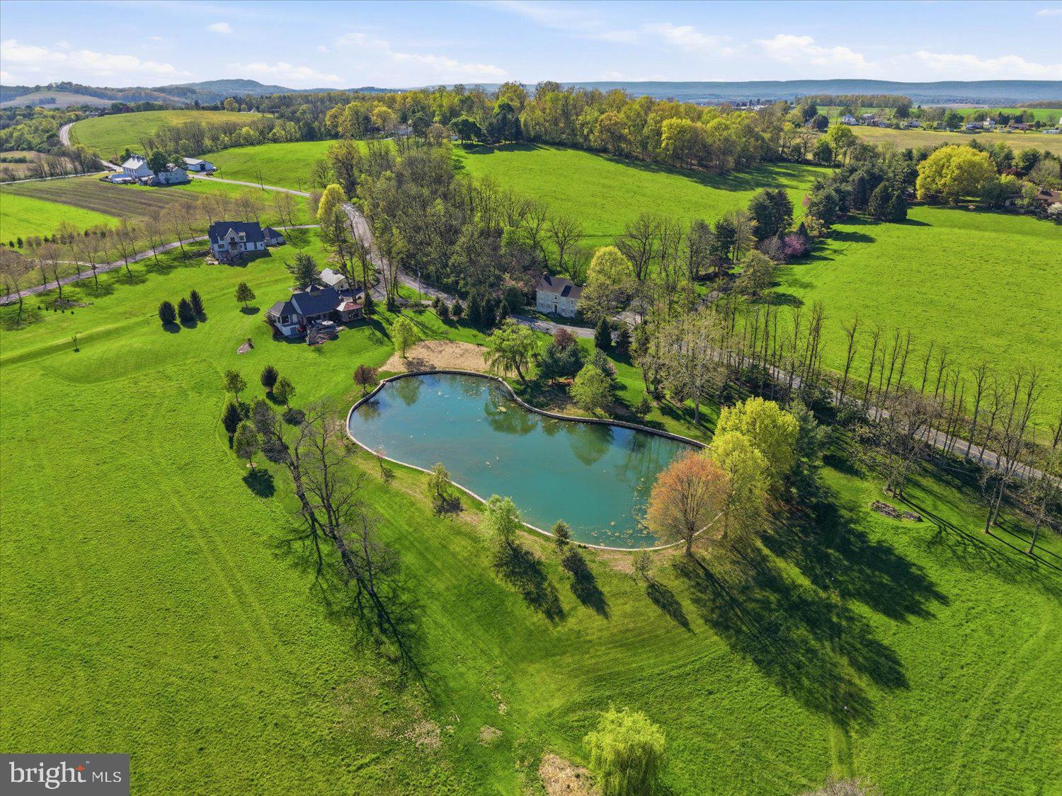 LEESPORT - Farm
