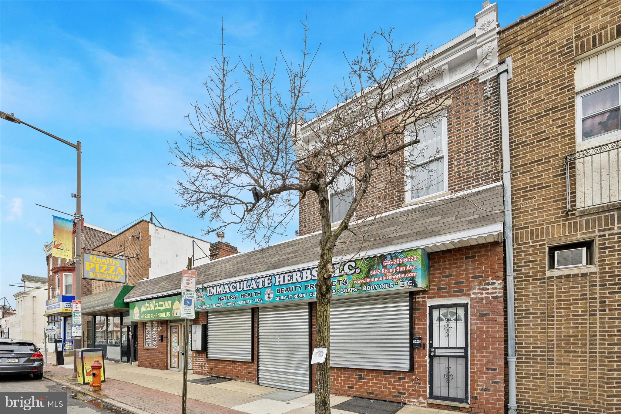 LAWNDALE - Commercial Sale